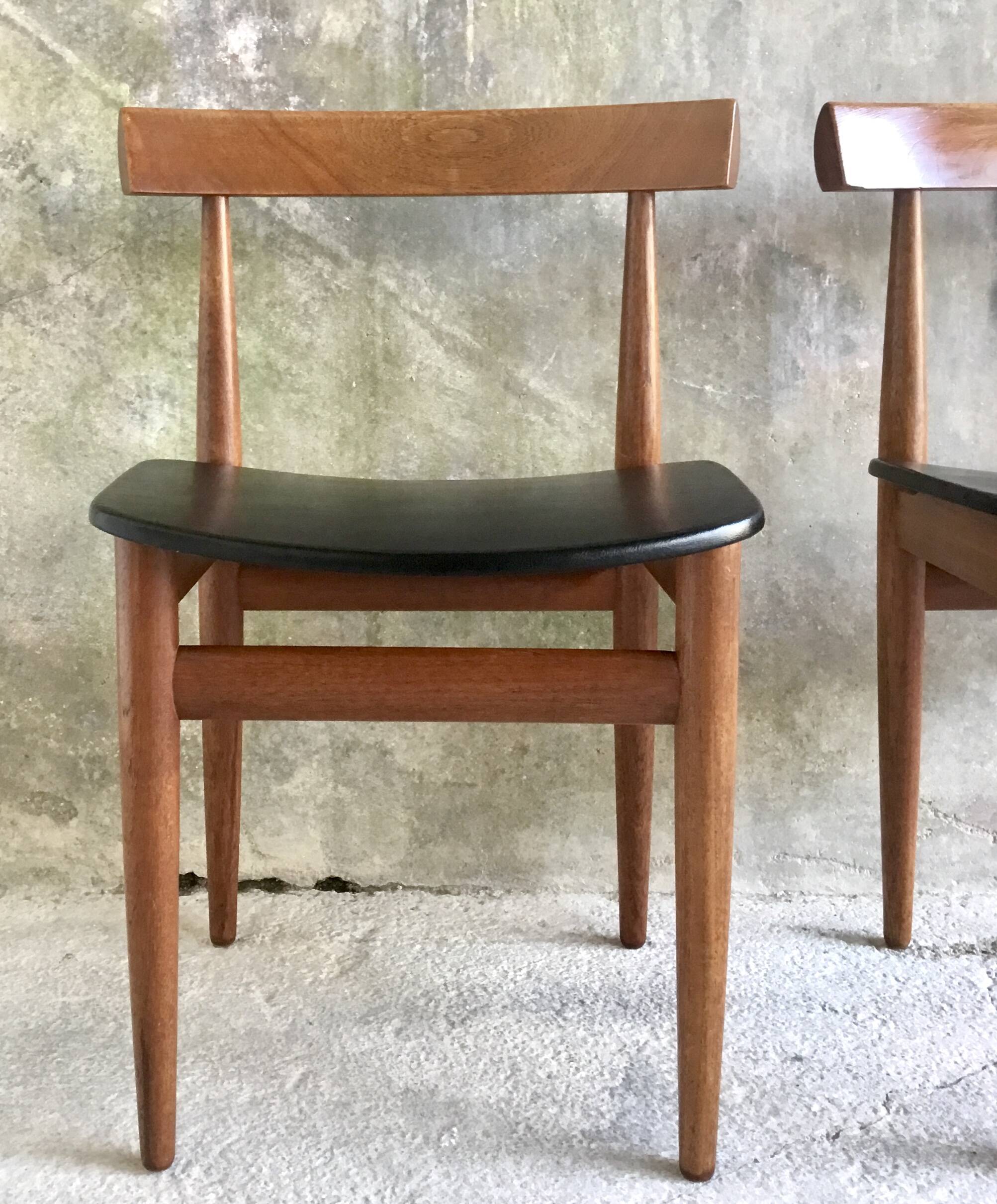Pair of Scandinavian chairs by Hans Olsen for Frem Rojle - 1960s
