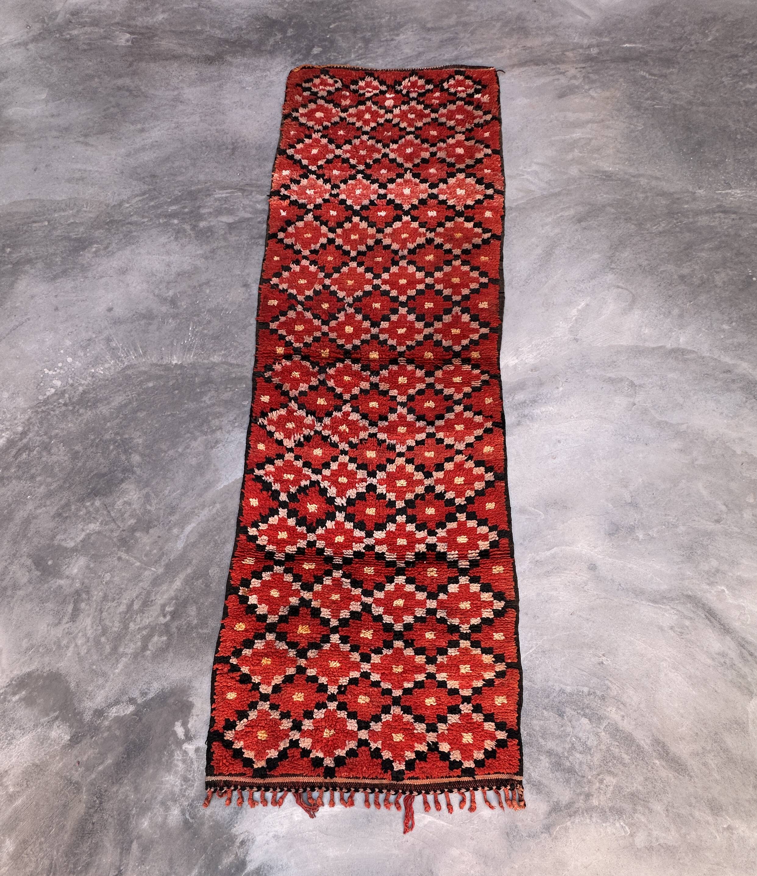 Moroccan rug Marmoucha red - 289 x 97 cm
