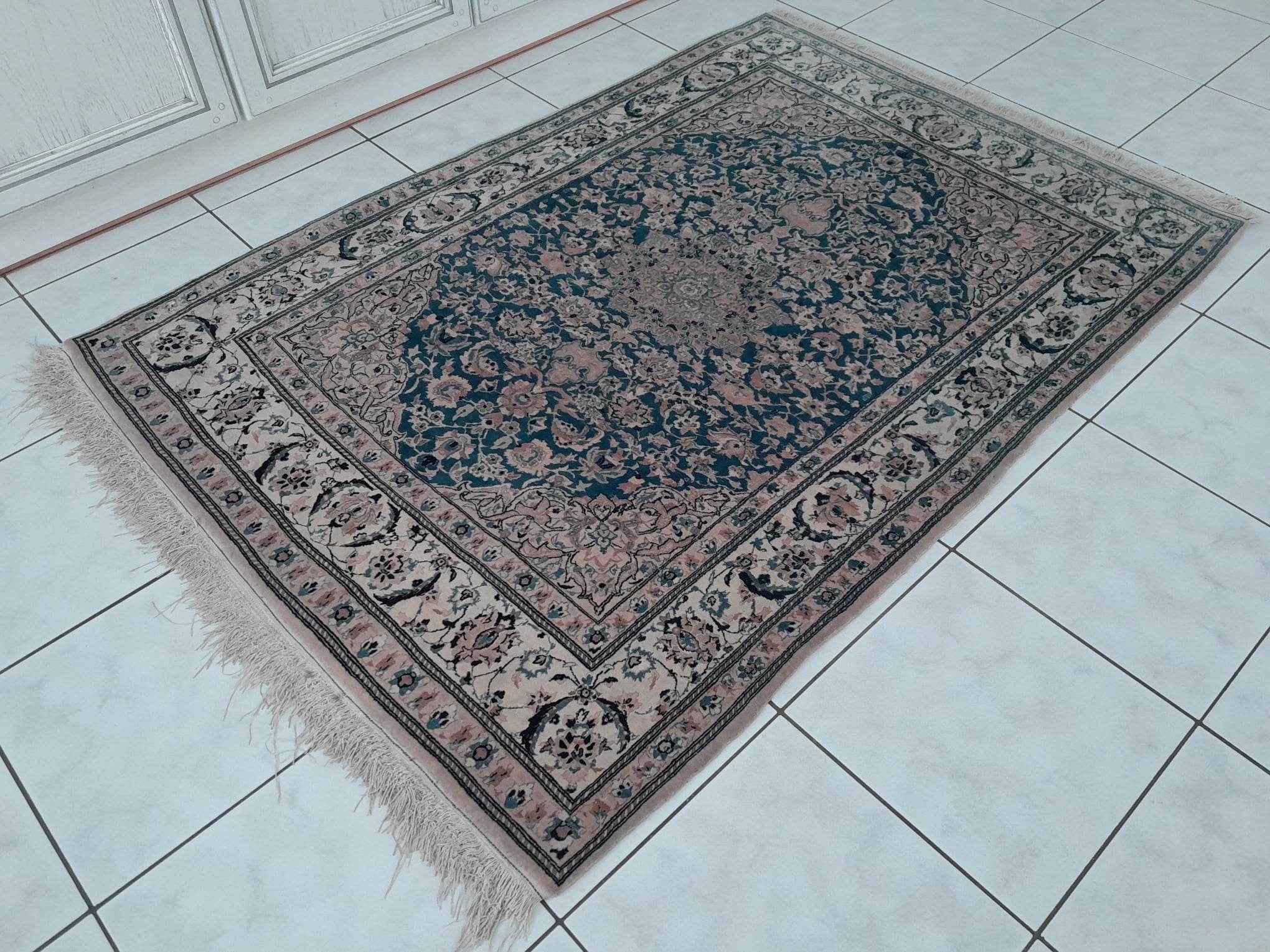 Handmade Pakistani Nain rug 166x116cm