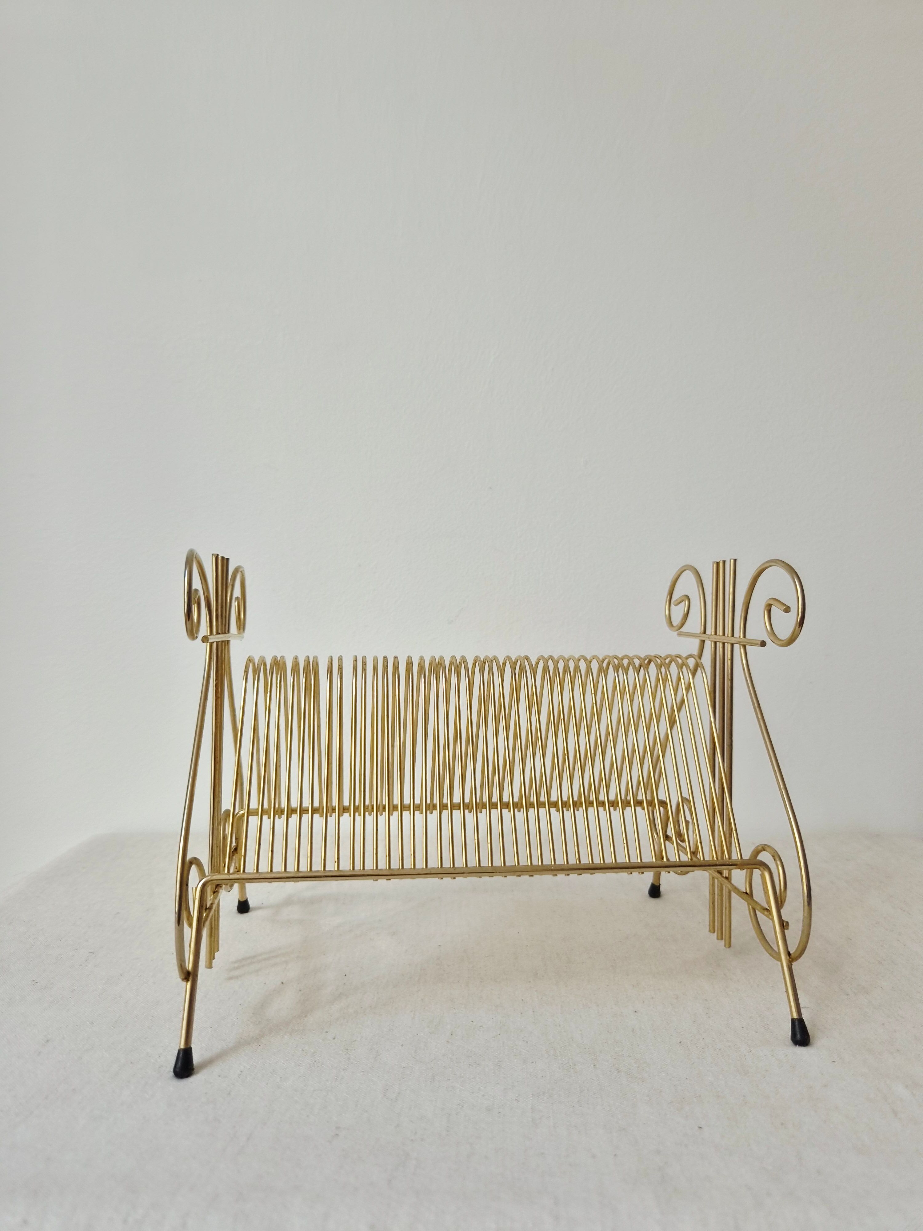 Vintage gold metal vinyl record rack '60s/'70s