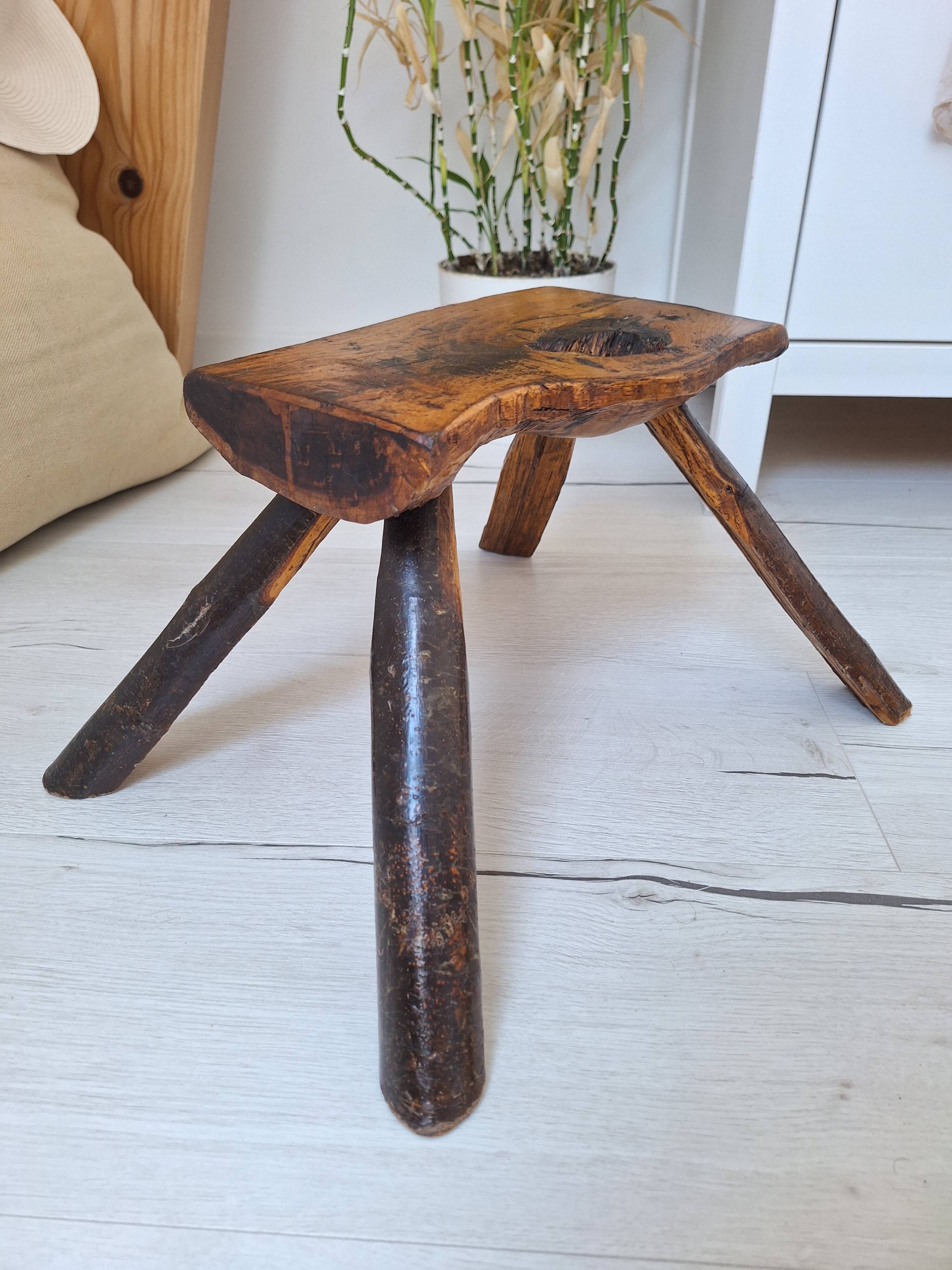 Tabouret de traite brutaliste