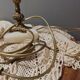 Retro chic living room lamp in white marble and brass
