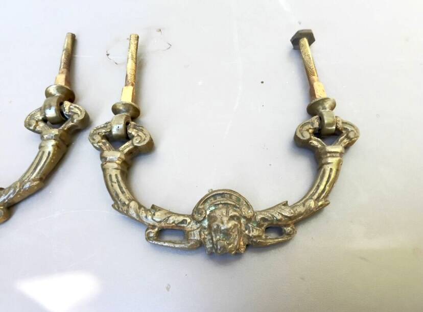 Paire de poignets pour meuble