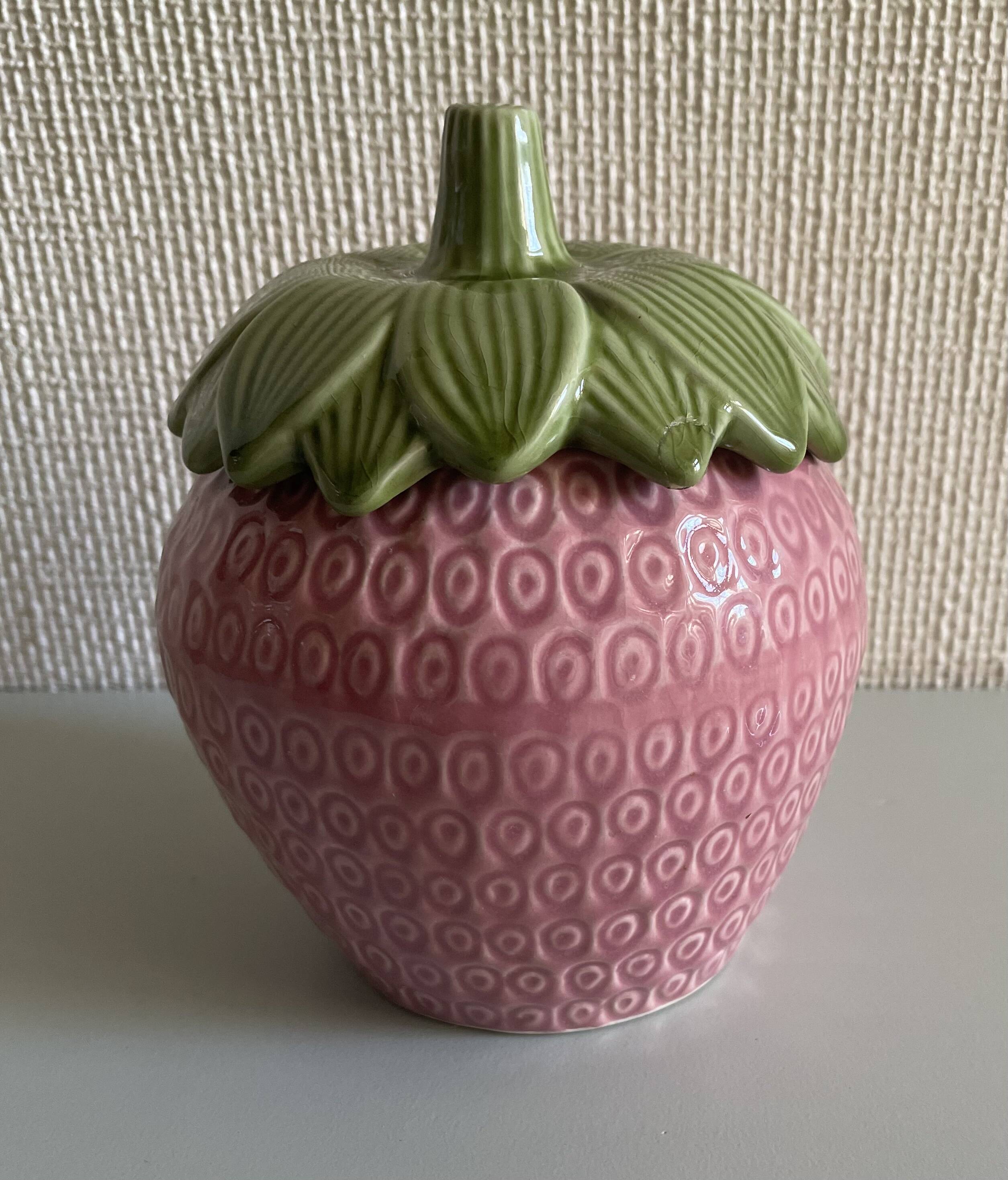 Pot céramique en forme de fraise