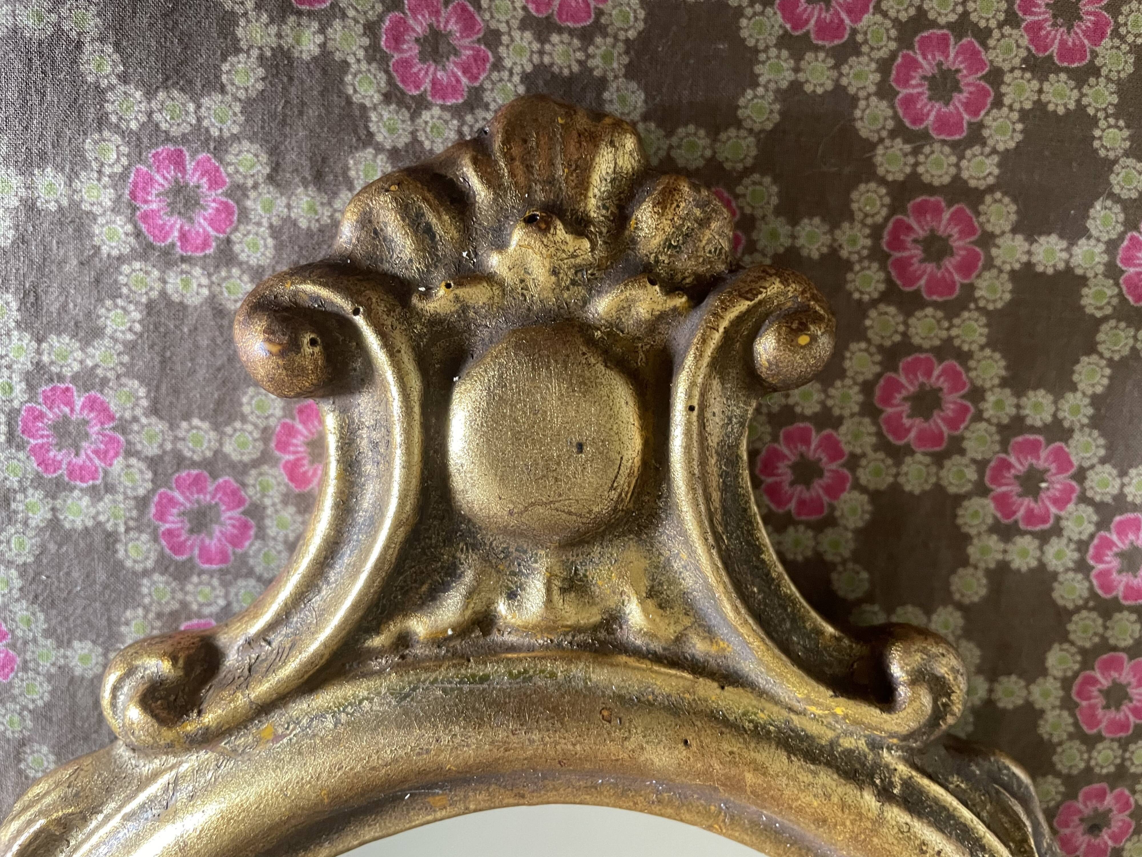 Miroir en résine doré style Louis XV h47 X l28