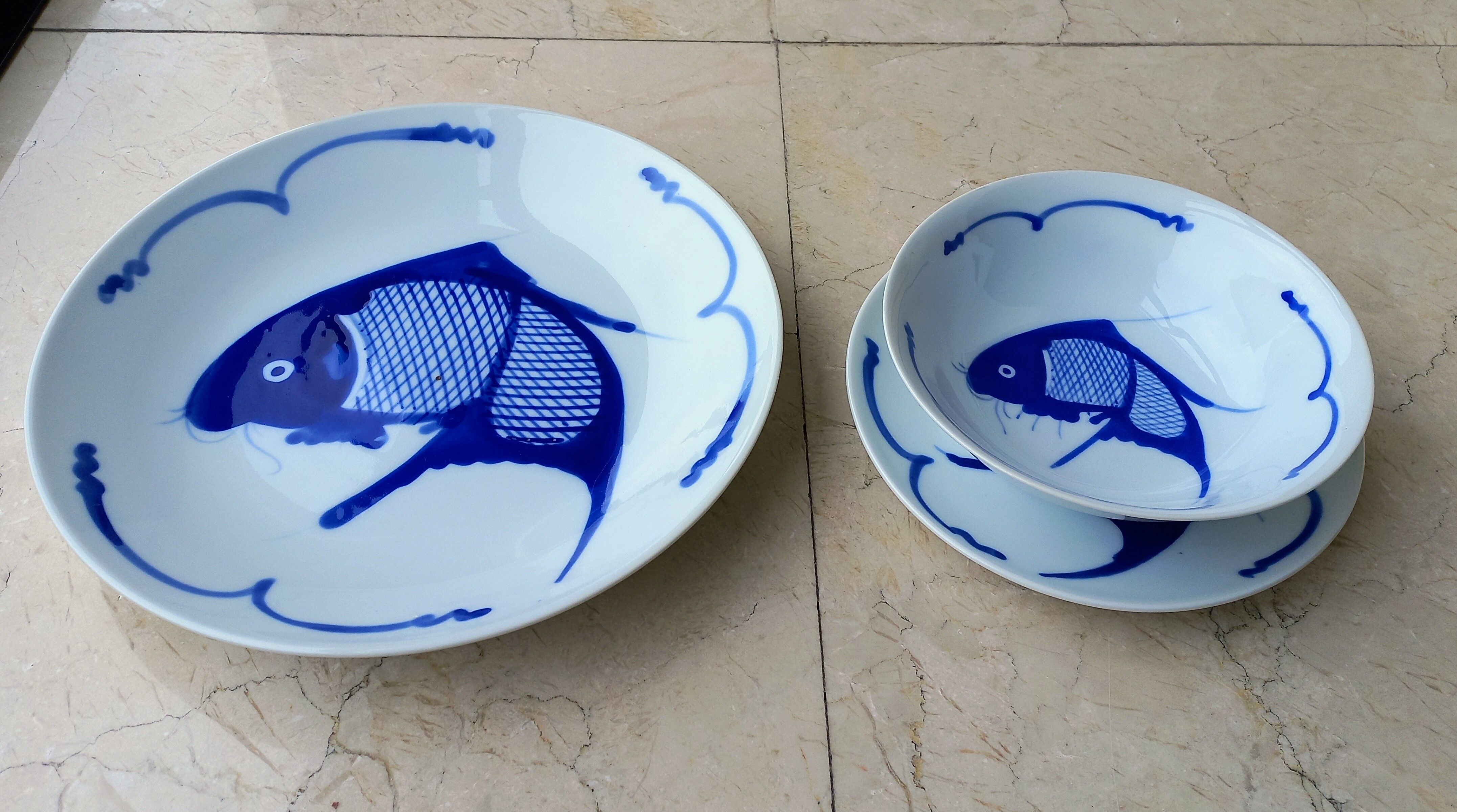 Chinese Koi 30 piece tableware