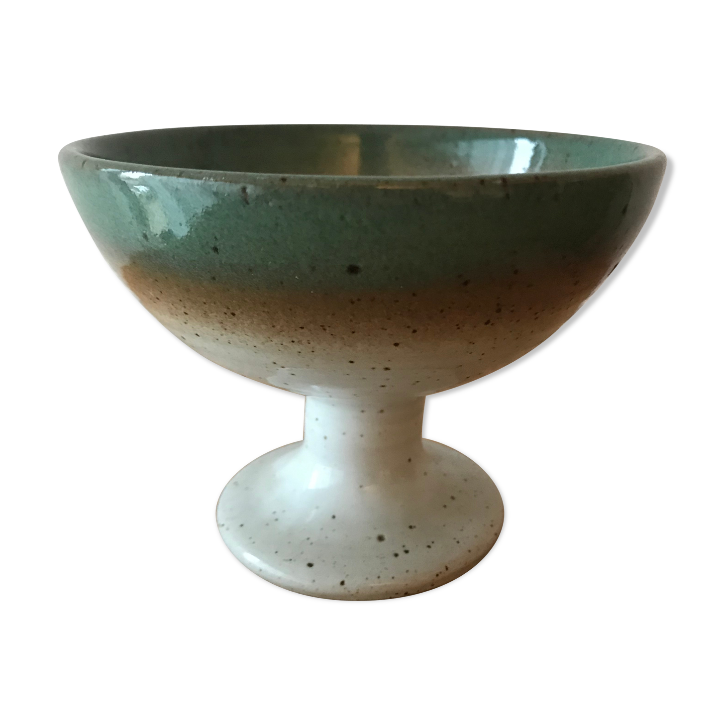 Small enamelled sandstone cut