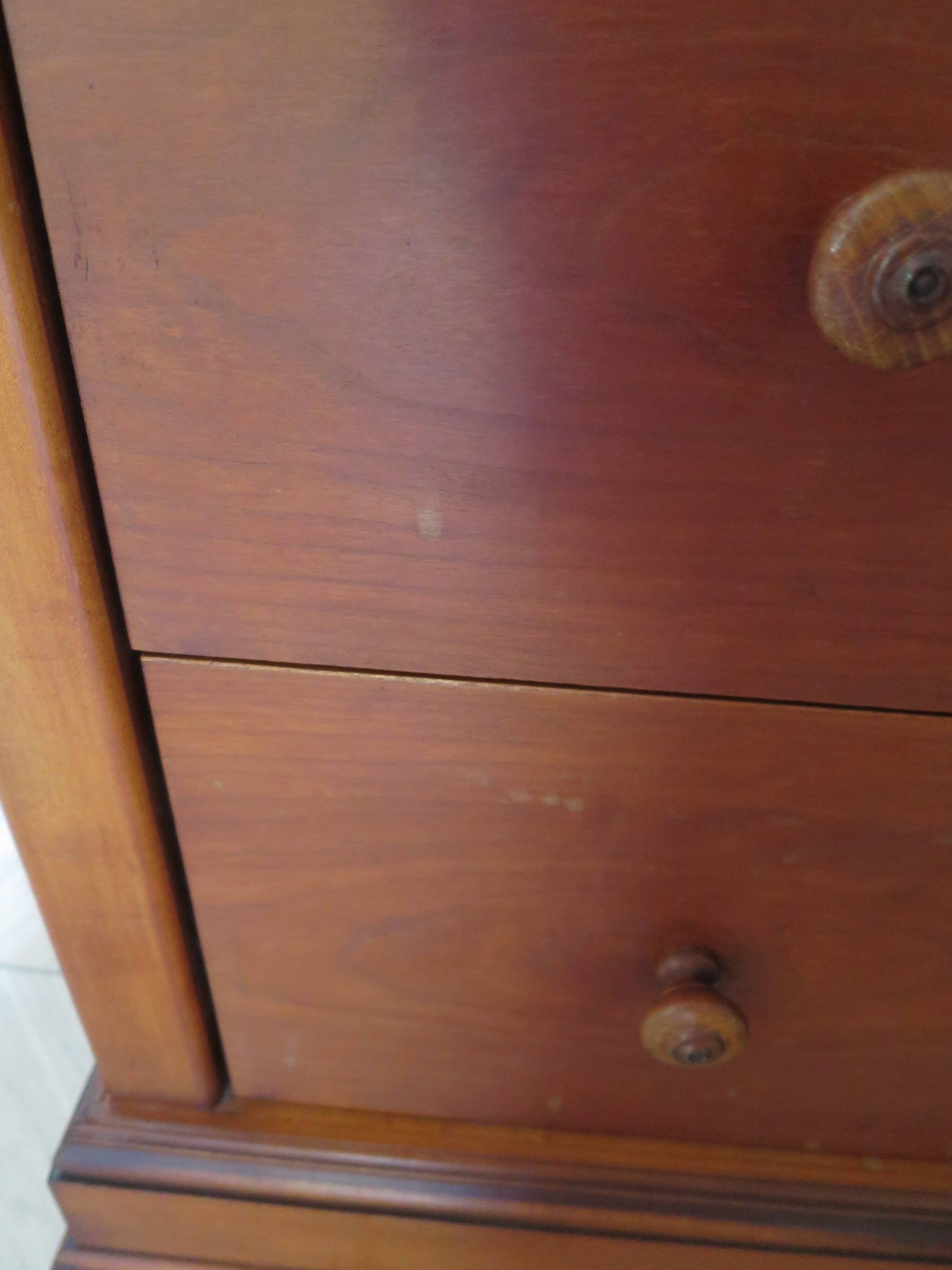 Elegant cherry wood chest of drawers – 3 drawers – 80s