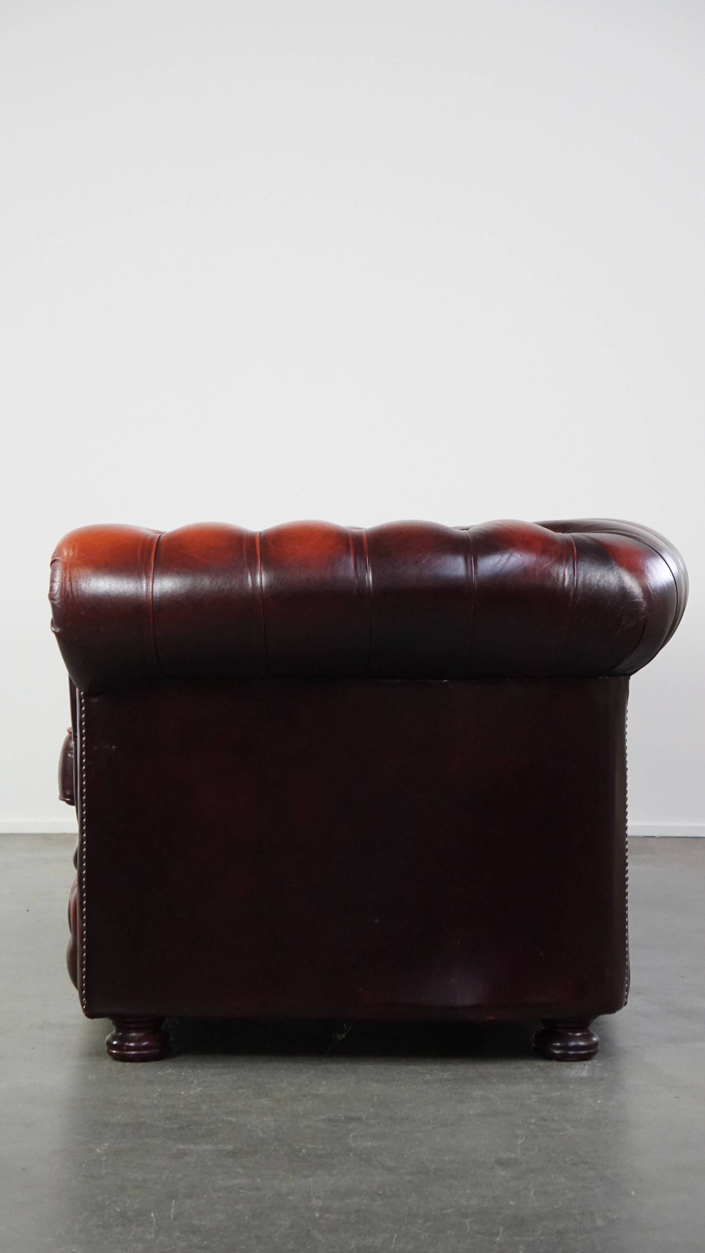 Spacious red English 2.5-seater cowhide leather chesterfield sofa