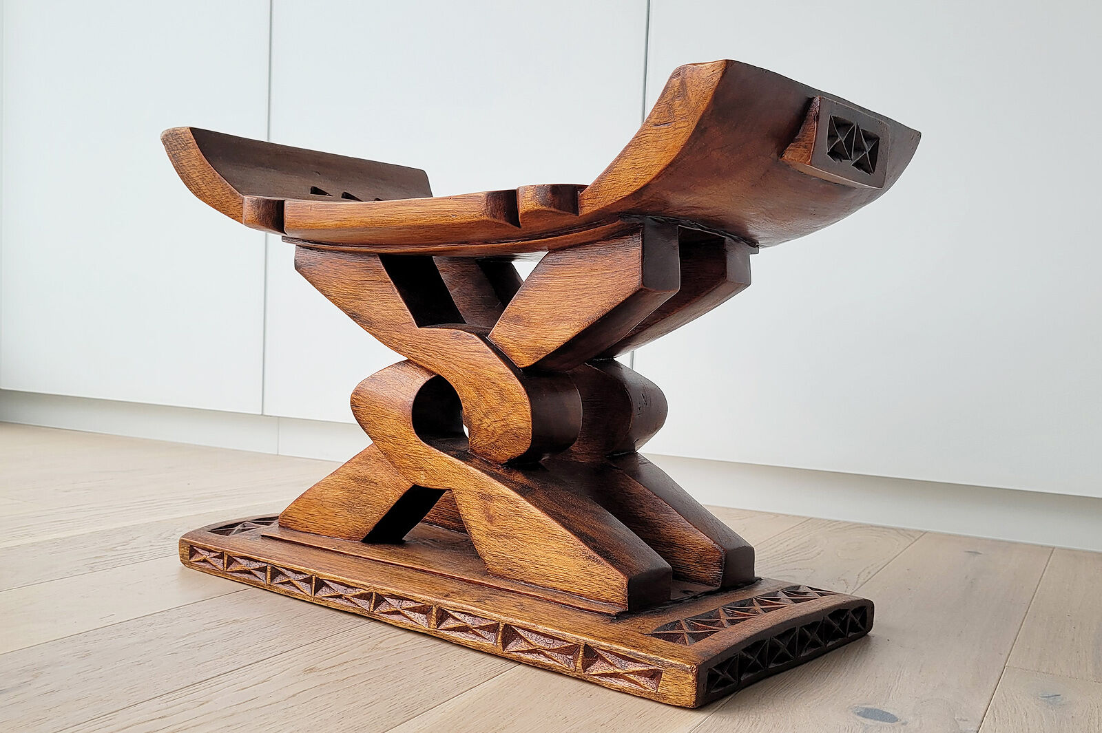 Tabouret ashanti ghanéen 'Wisdom Knot' Afrique