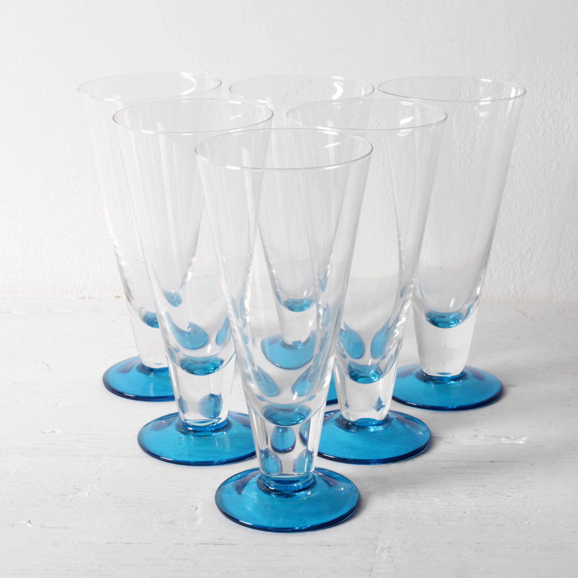 Carafe en cristal italien du milieu du siècle et ensemble de verres à tige bleue, Toscana 1970