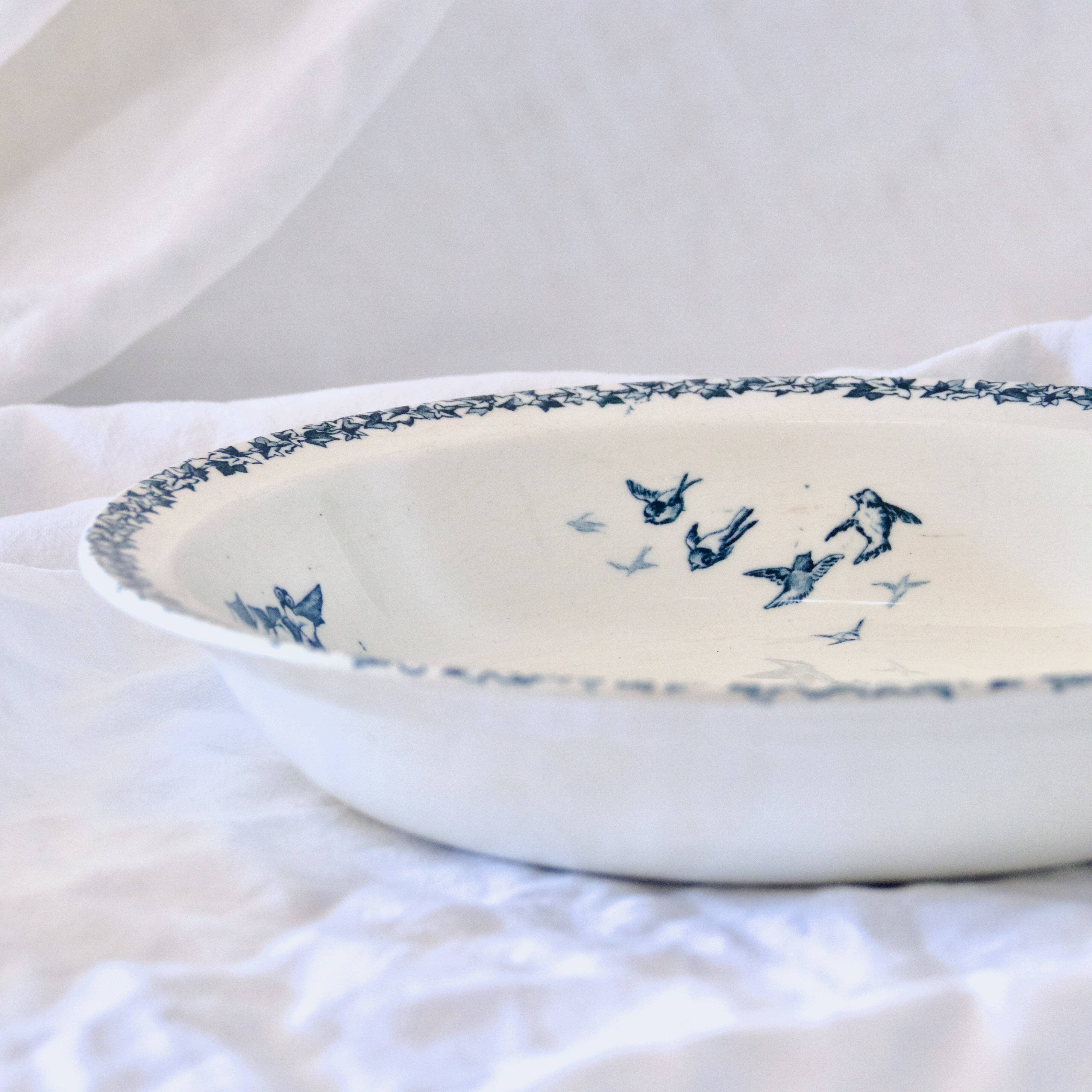19th century hollow dish iron earth birds Choisy-le-Roi HB&C