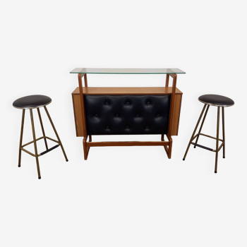 Vintage bar and its 2 stools