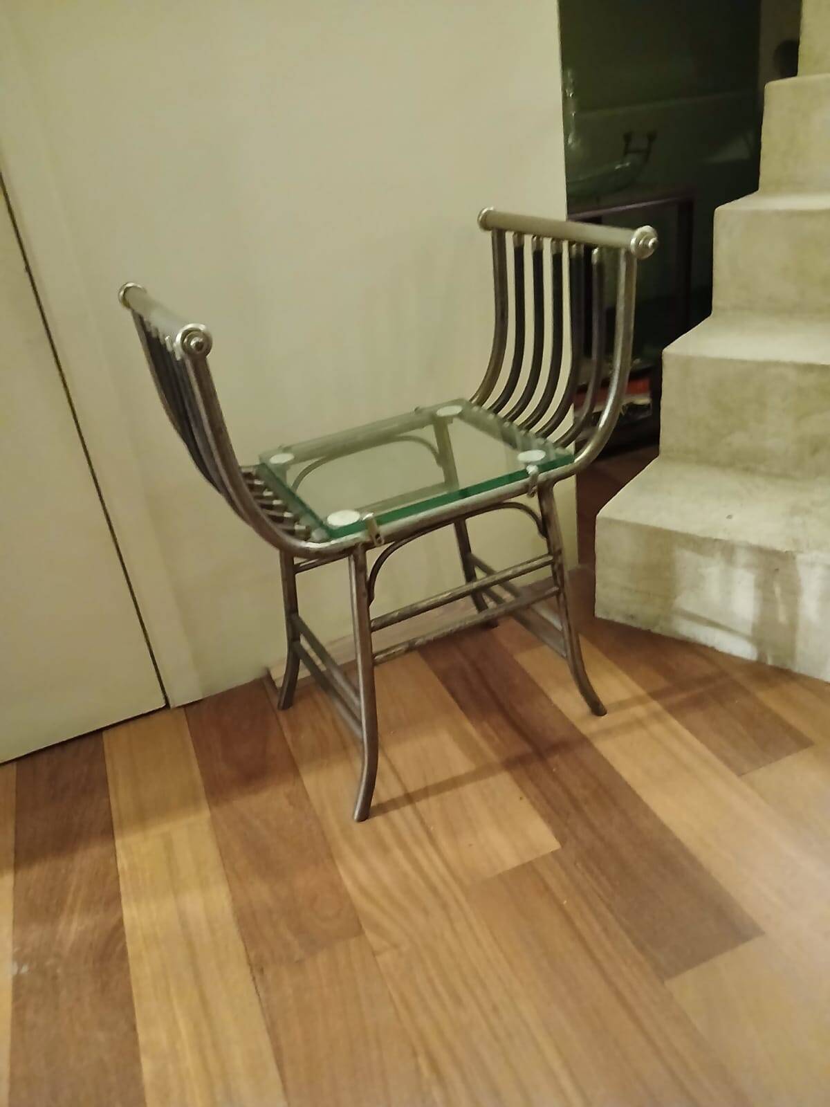 Therapeutic armchair