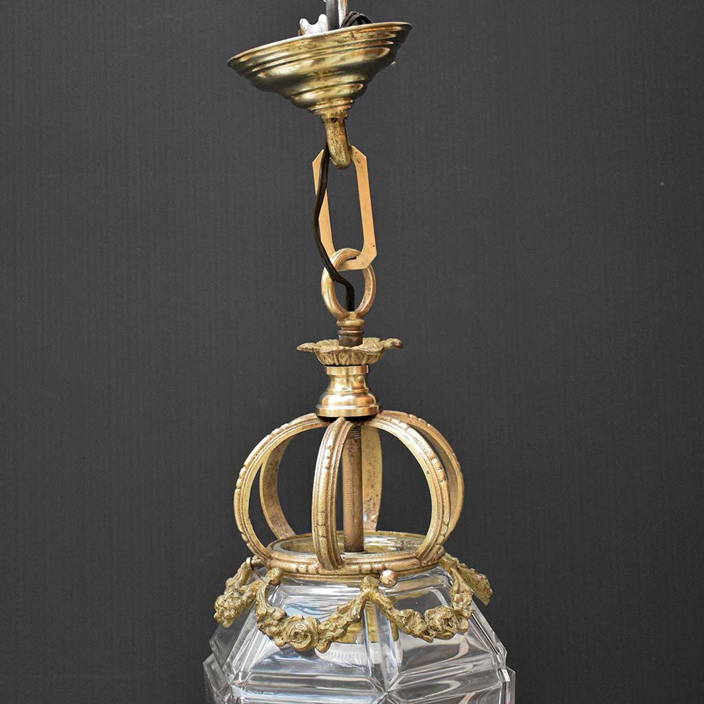 Lantern conical gilded beveled faceted glass old white XIXth