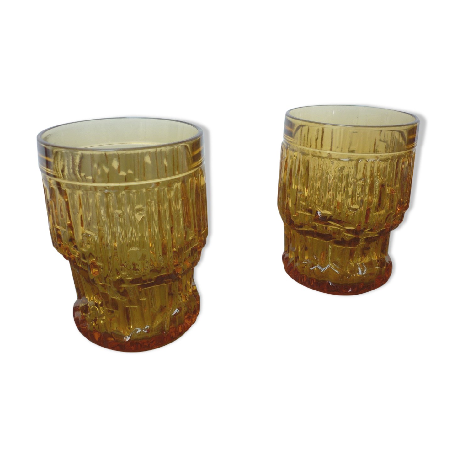 2 destructured pressed molded glasses