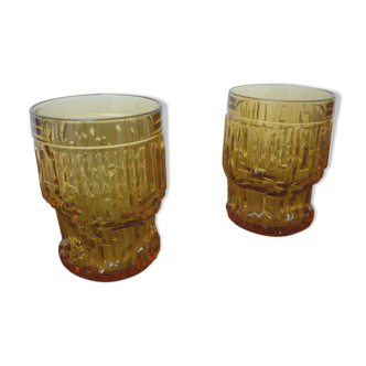 2 destructured pressed molded glasses