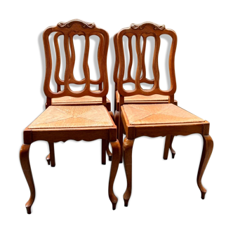 Ensemble de  4 chaises de style Louis XV.
