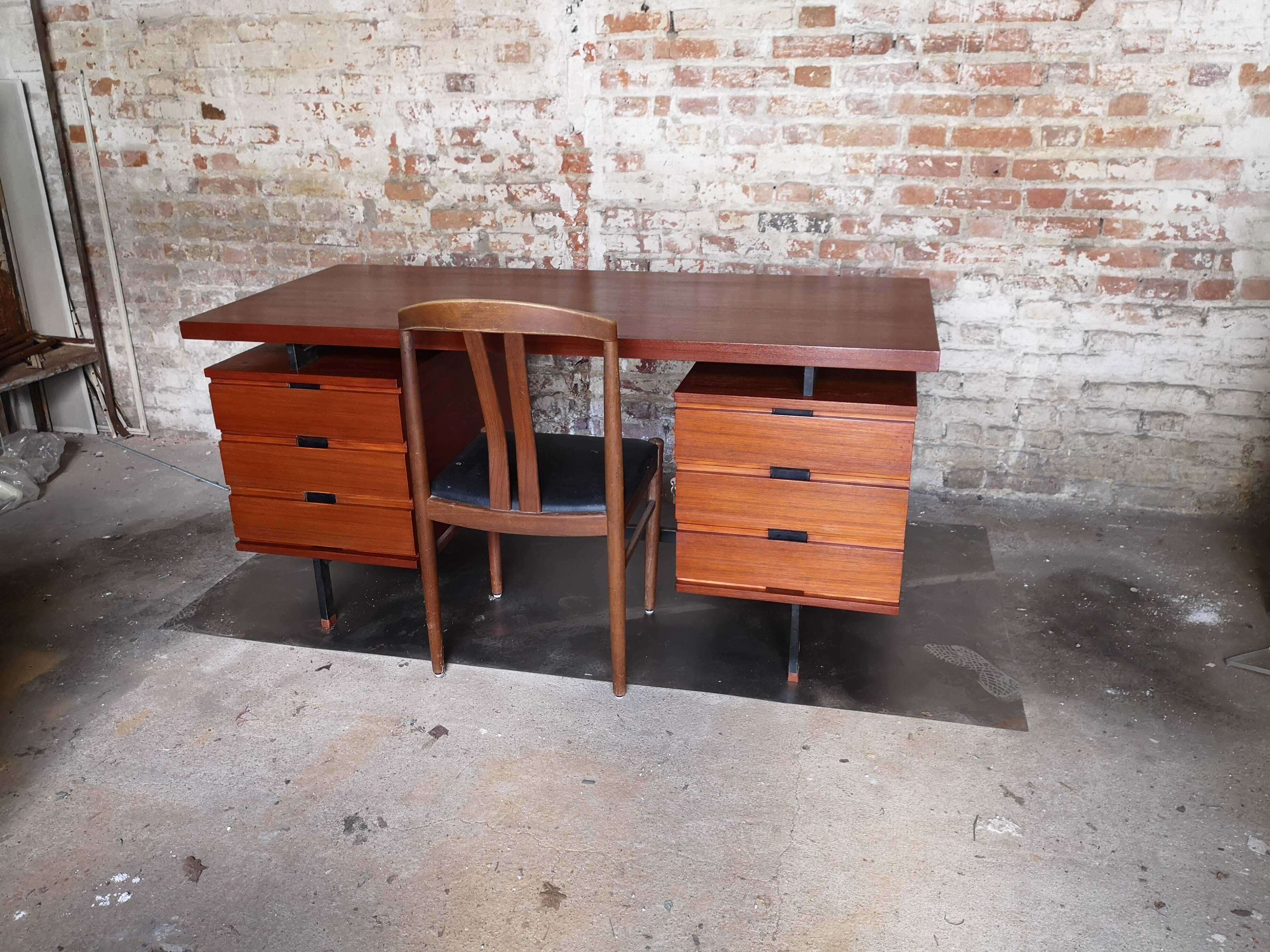 Pierre Guariche desk edited by Minvieille