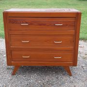 Vintage chest of drawers of the 50s in wood