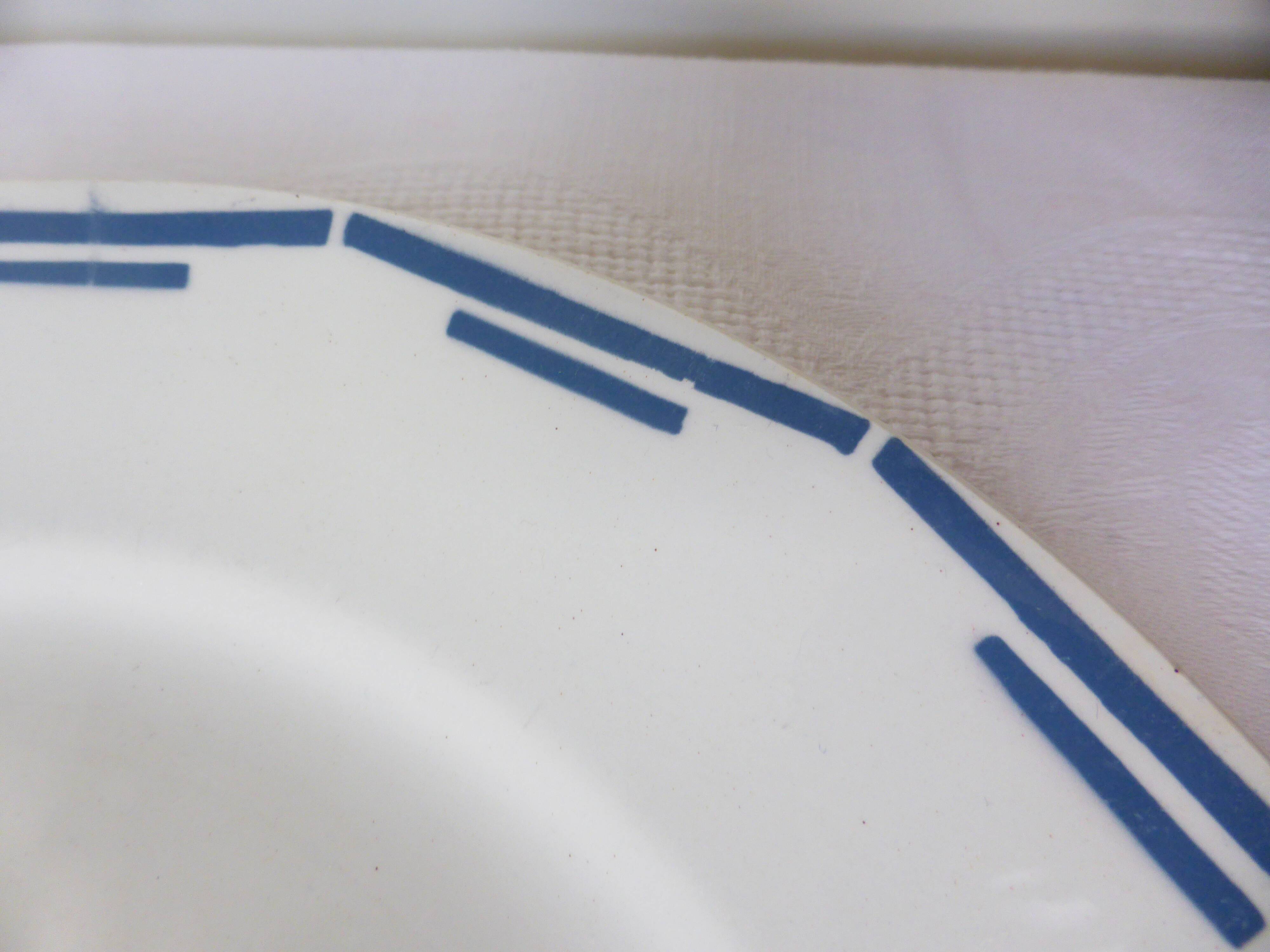 1 vintage round plate from the Céranord factory, model Gavarnie 210879.