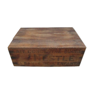 Old wooden crate Nestlé-concentrated milk