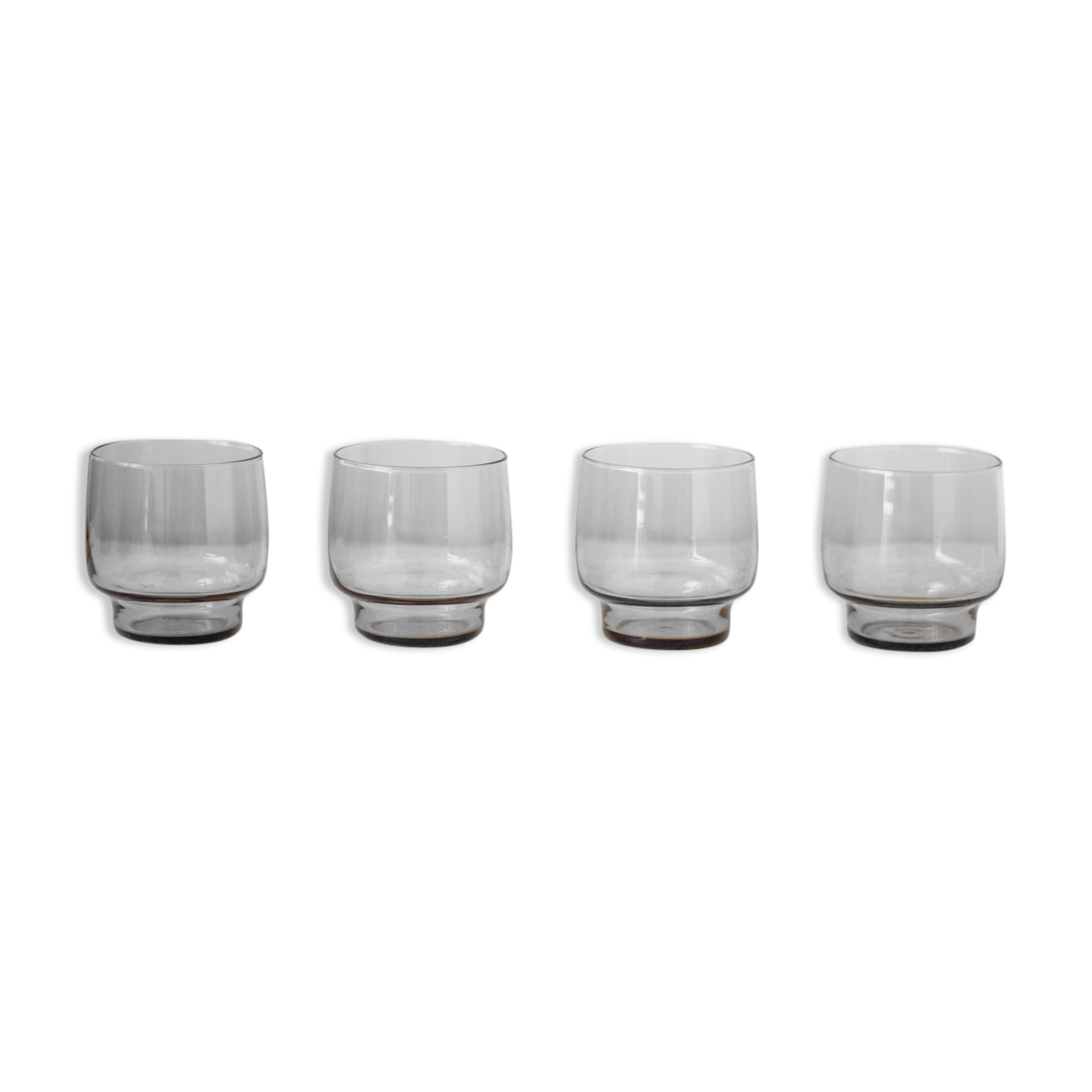 4 verres à eau en verre fumé