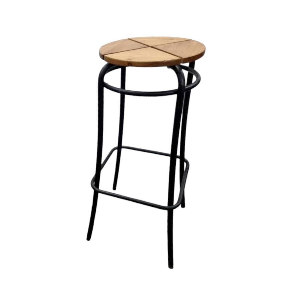 Bar stool