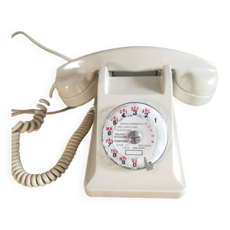 telephone from the 50s in beige bakelite
