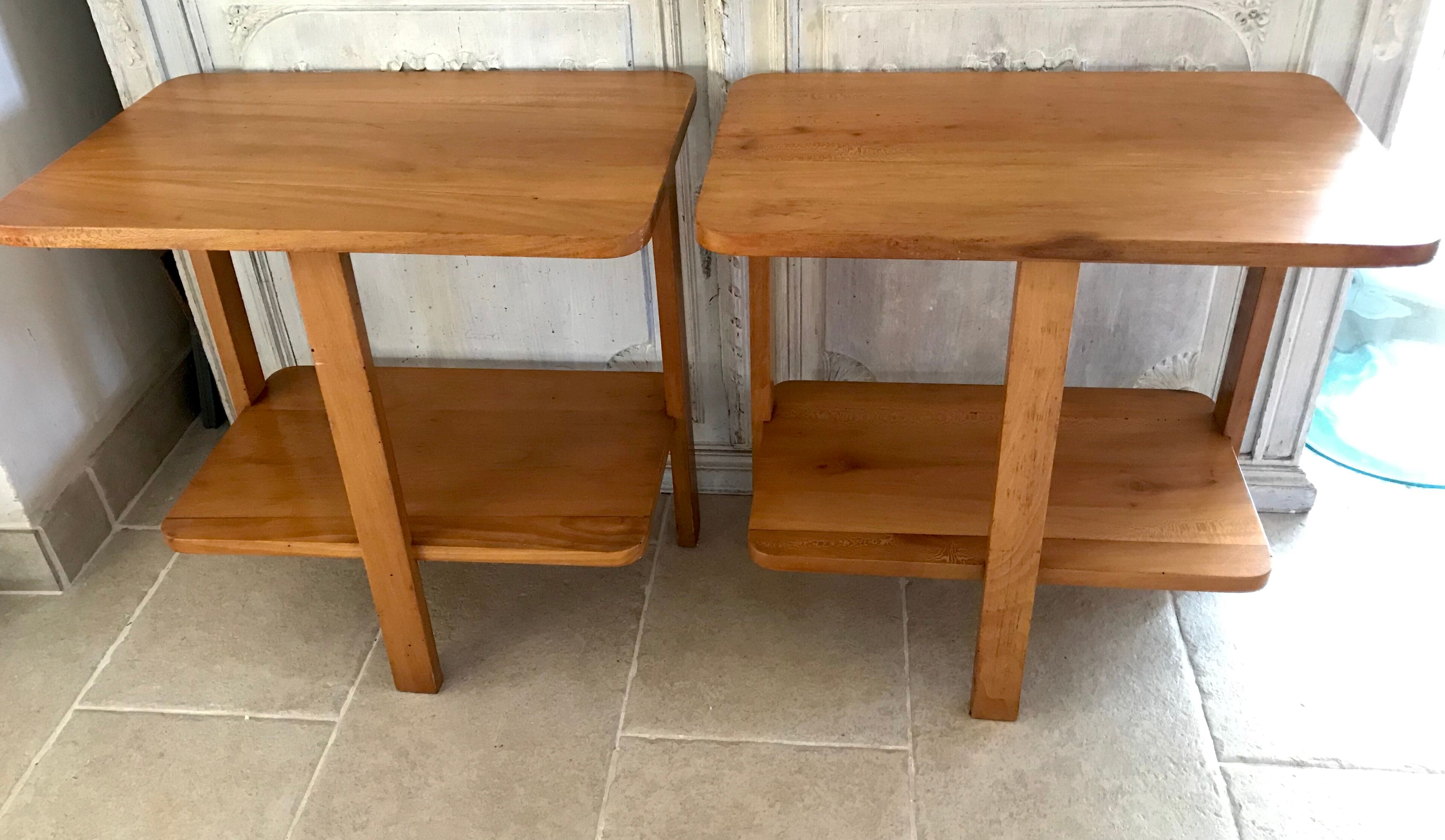 Tripod bedside table