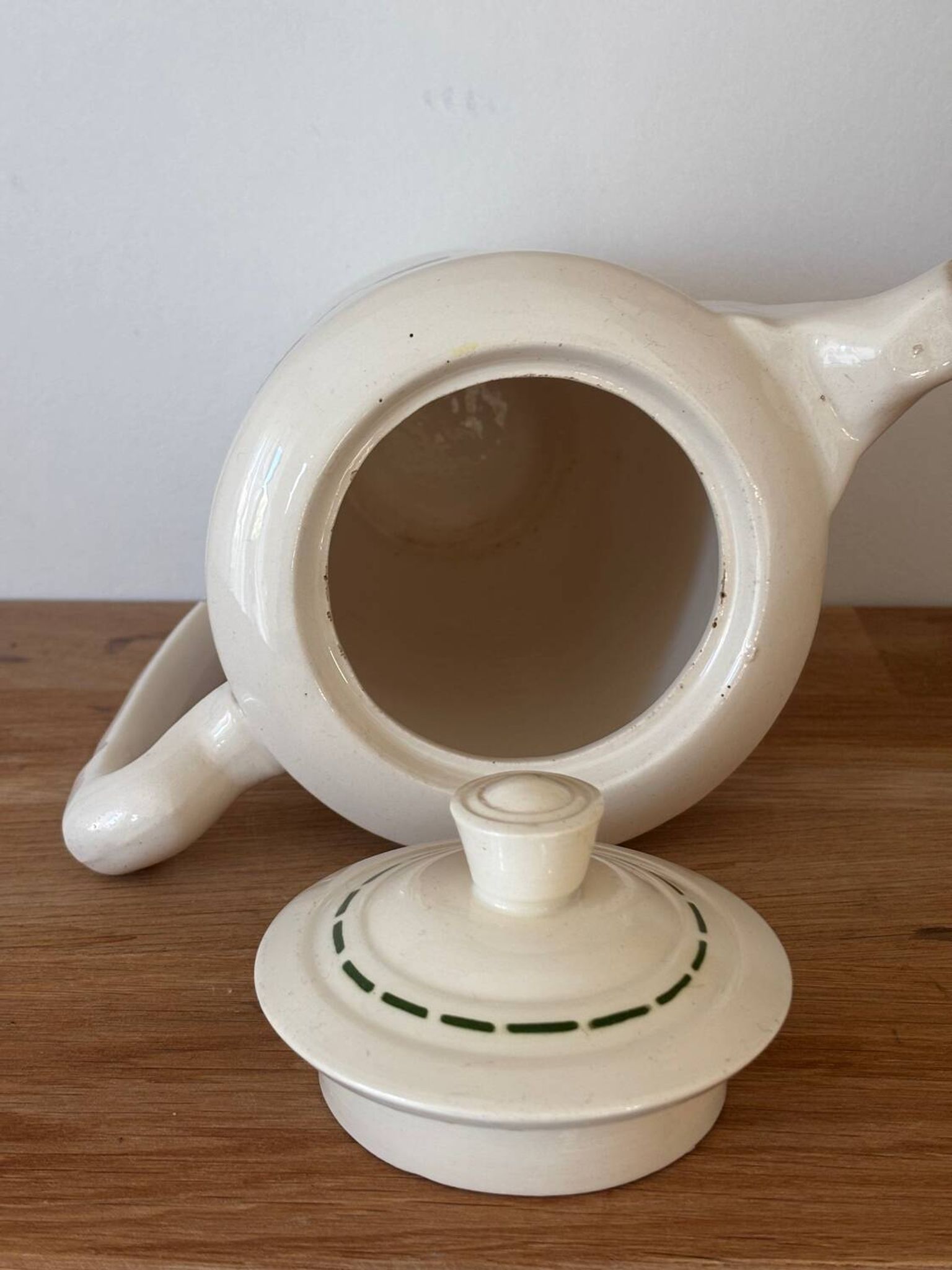 Old teapot Niderviller Moselle Blois model