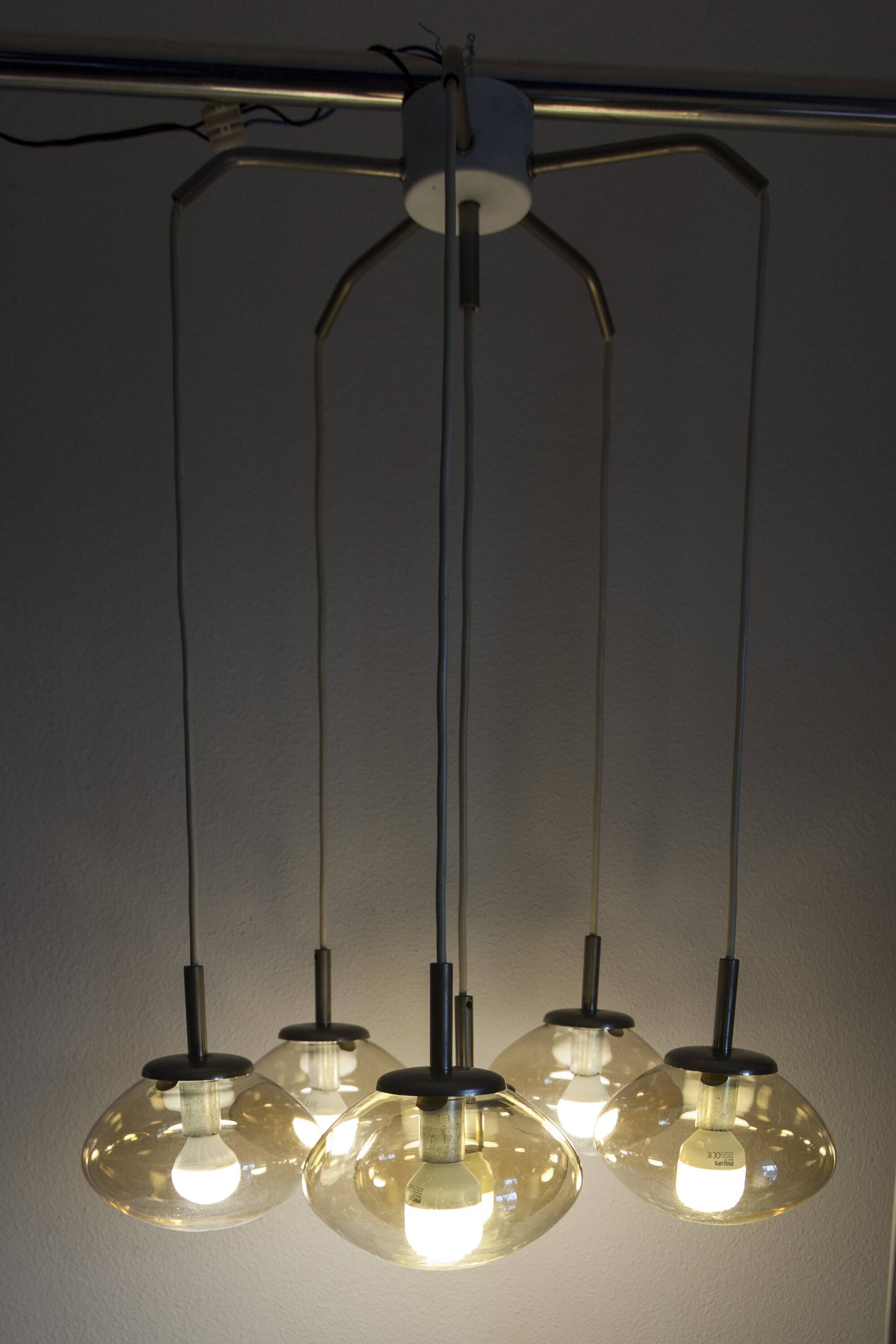 Lustre cascade à 6 gouttes d'eau en verre fumé léger 1960