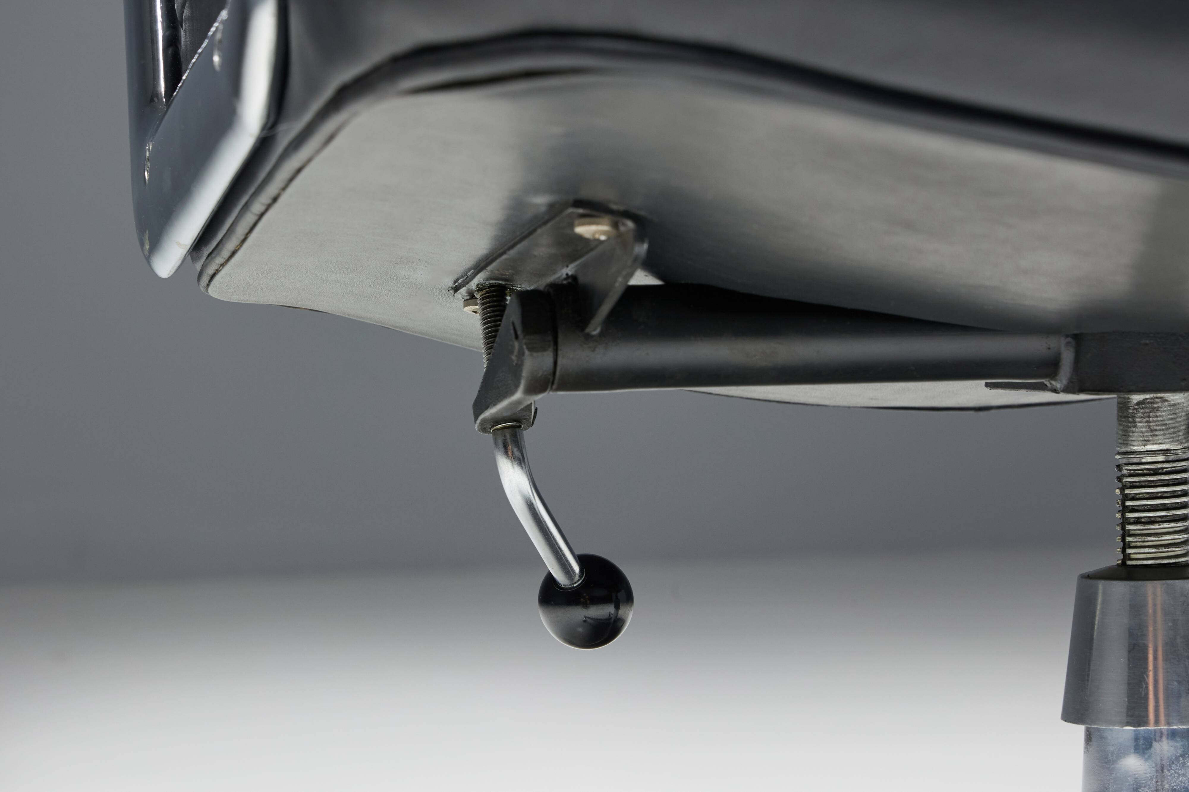 Lobby Desk Chair ES104 by Charles & Ray Eames for Herman Miller, USA, 1960s