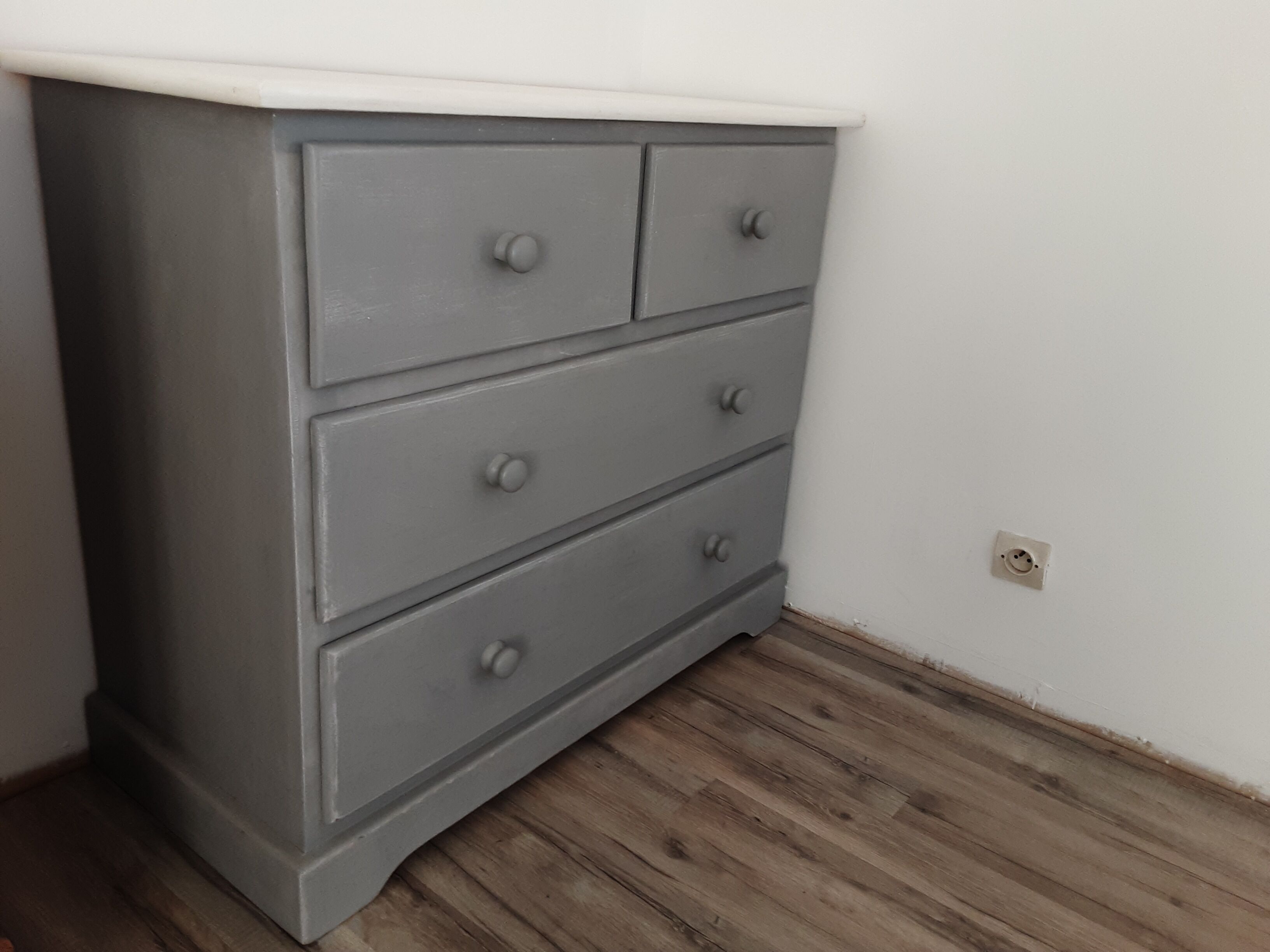 Gray chest of drawers