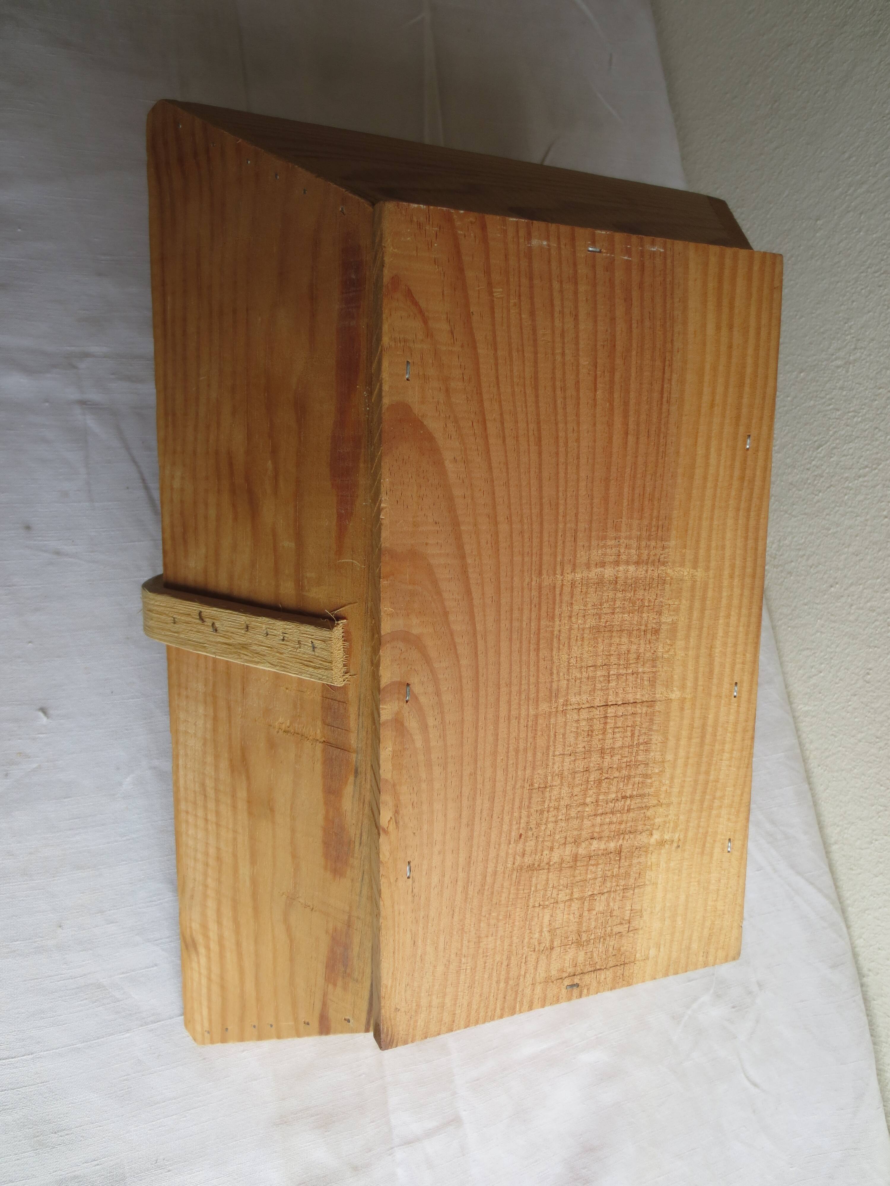 panier en bois massif ,pour vendanges