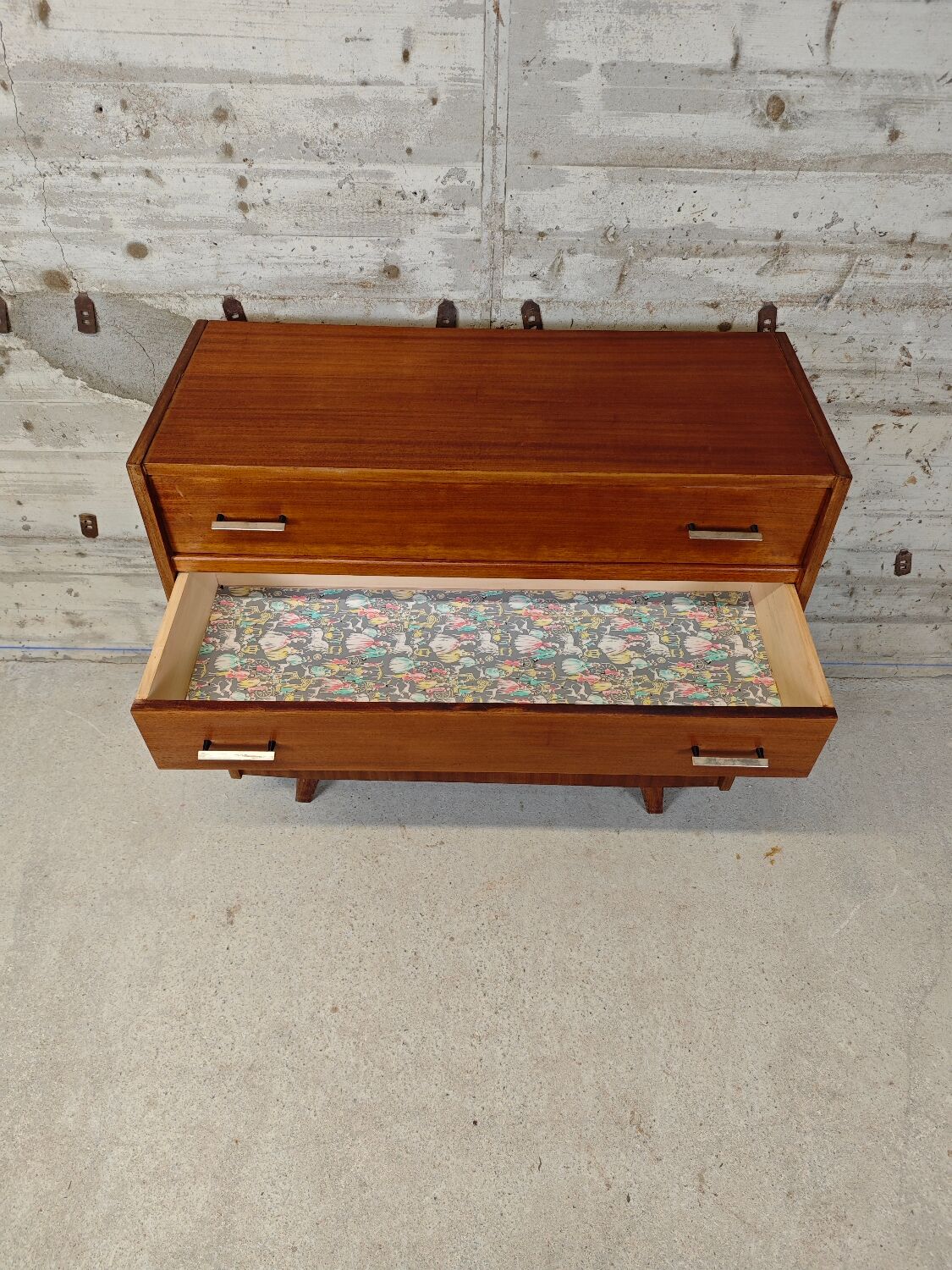 Vintage chest of drawers