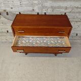 Vintage chest of drawers