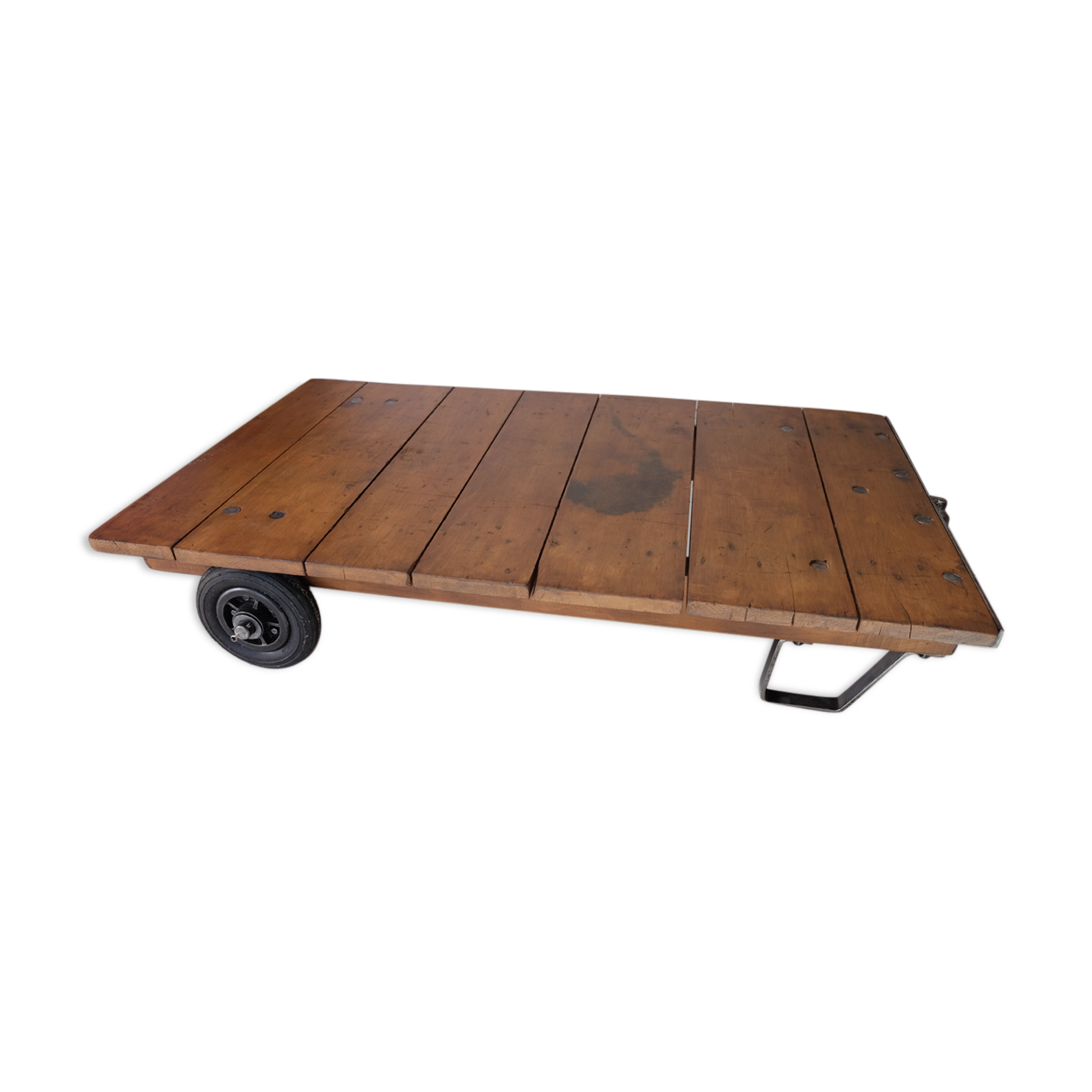 Industrial coffee table pallet on wheels