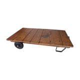 Industrial coffee table pallet on wheels