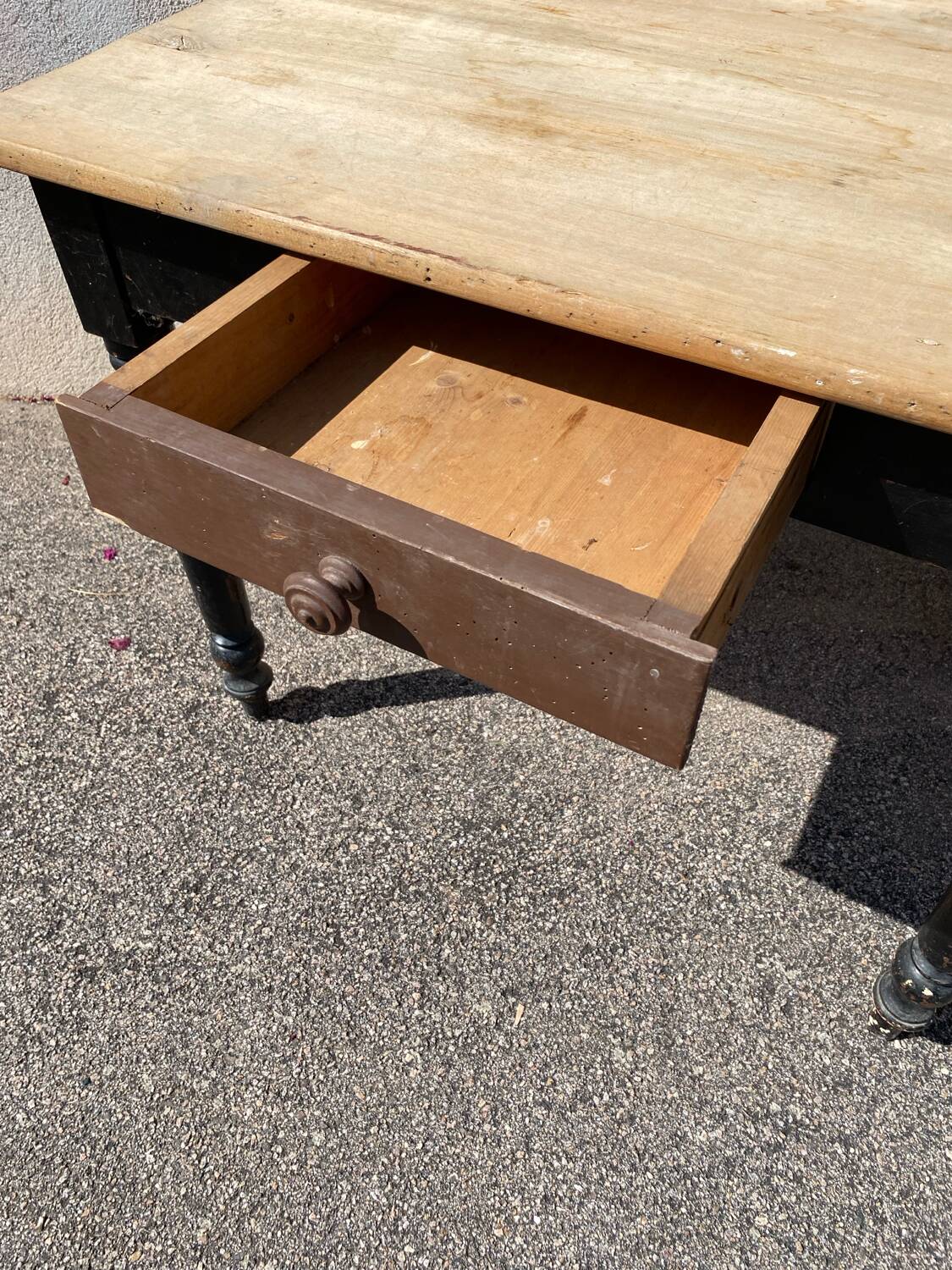 Small bistro table with black legs