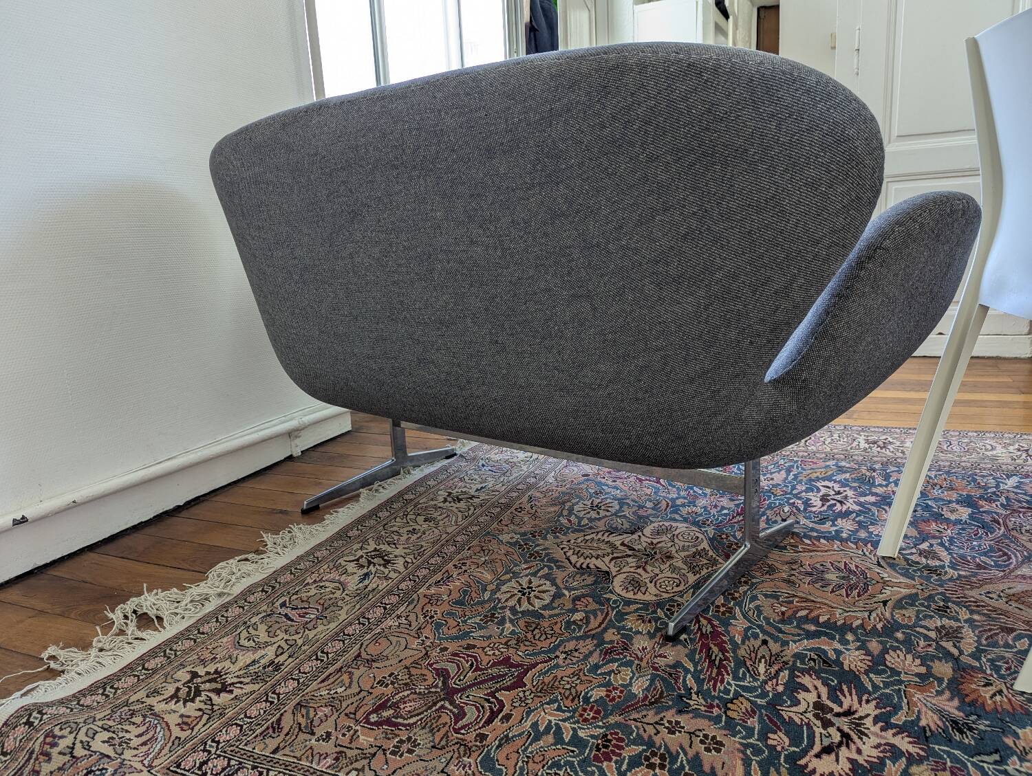 Swan Sofa - Swan