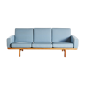 Hans J. Wegner Model GE-236/3 three-seater sofa