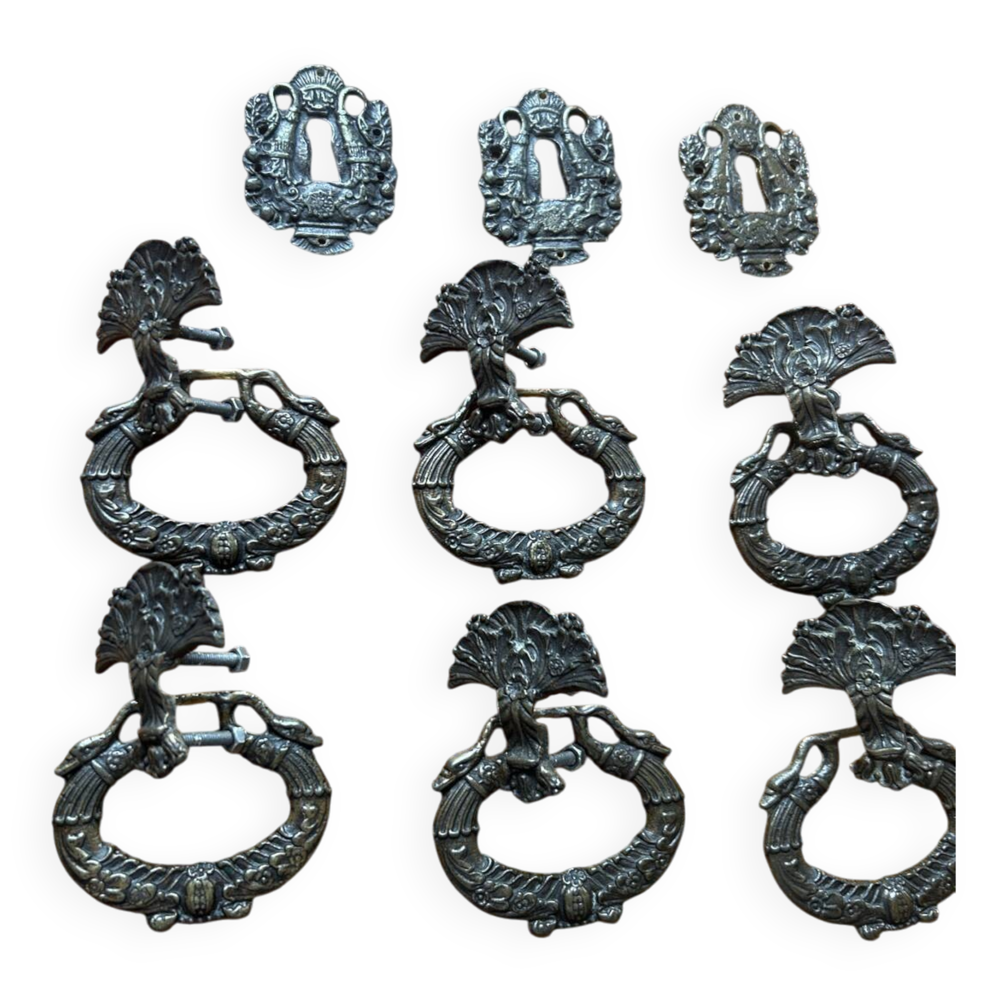 Handles and fittings