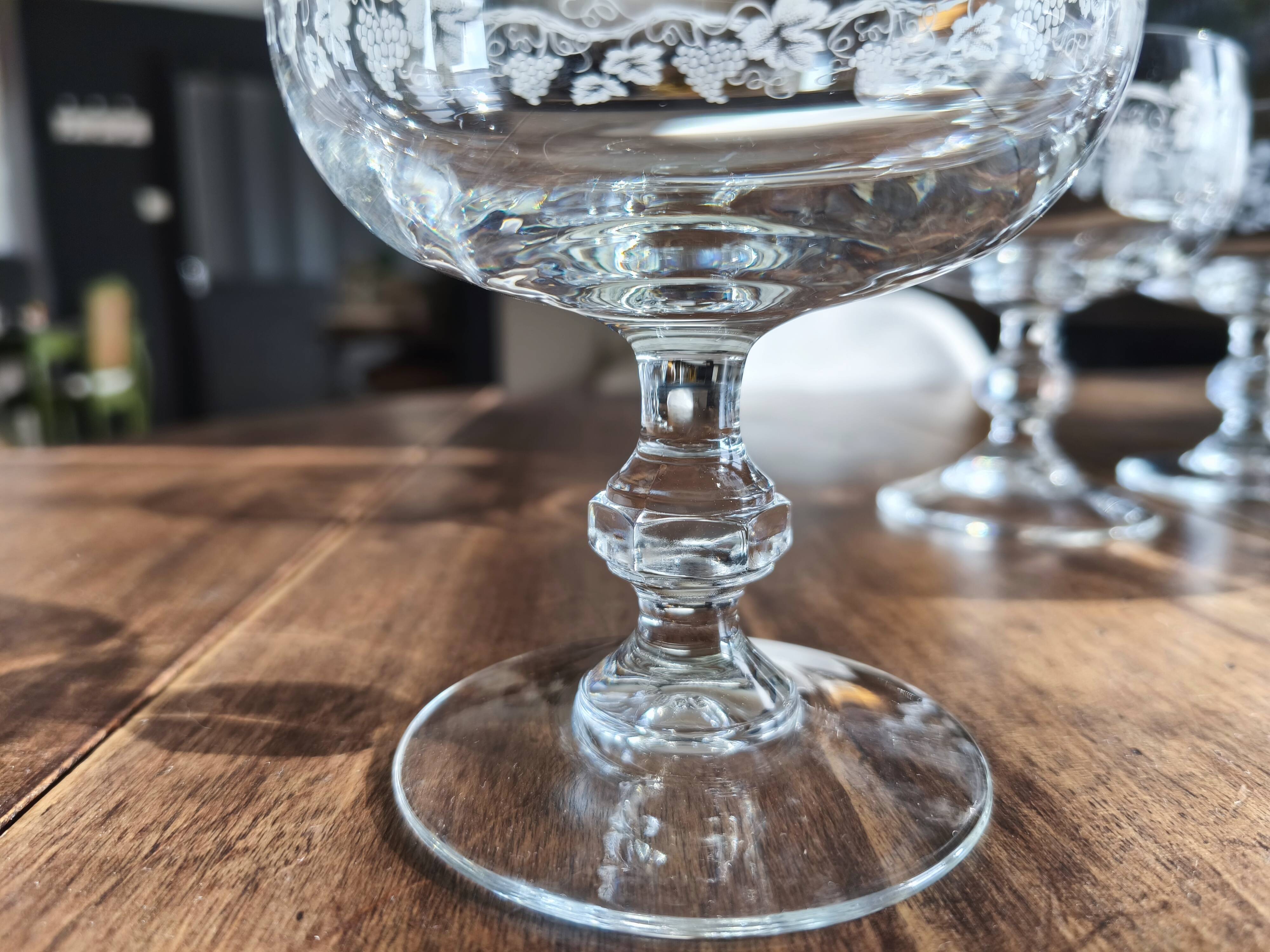 Set of 6 vintage glass champagne glasses with grape cluster filigree