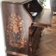 Bureau en acajou de style Chippendale à plateau incliné, années 1950