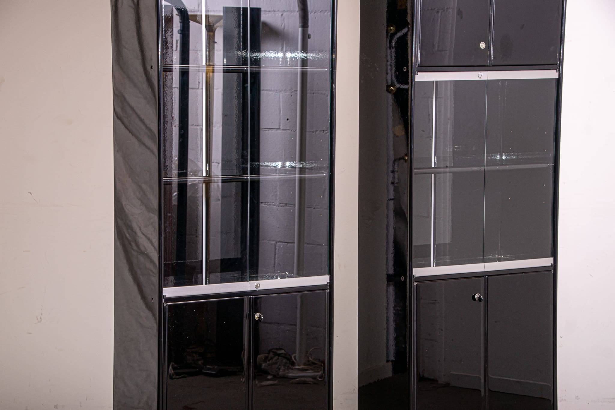 Set of Olinto book cases designed by Kazuhide Takahama for B&B Italia circa 1980