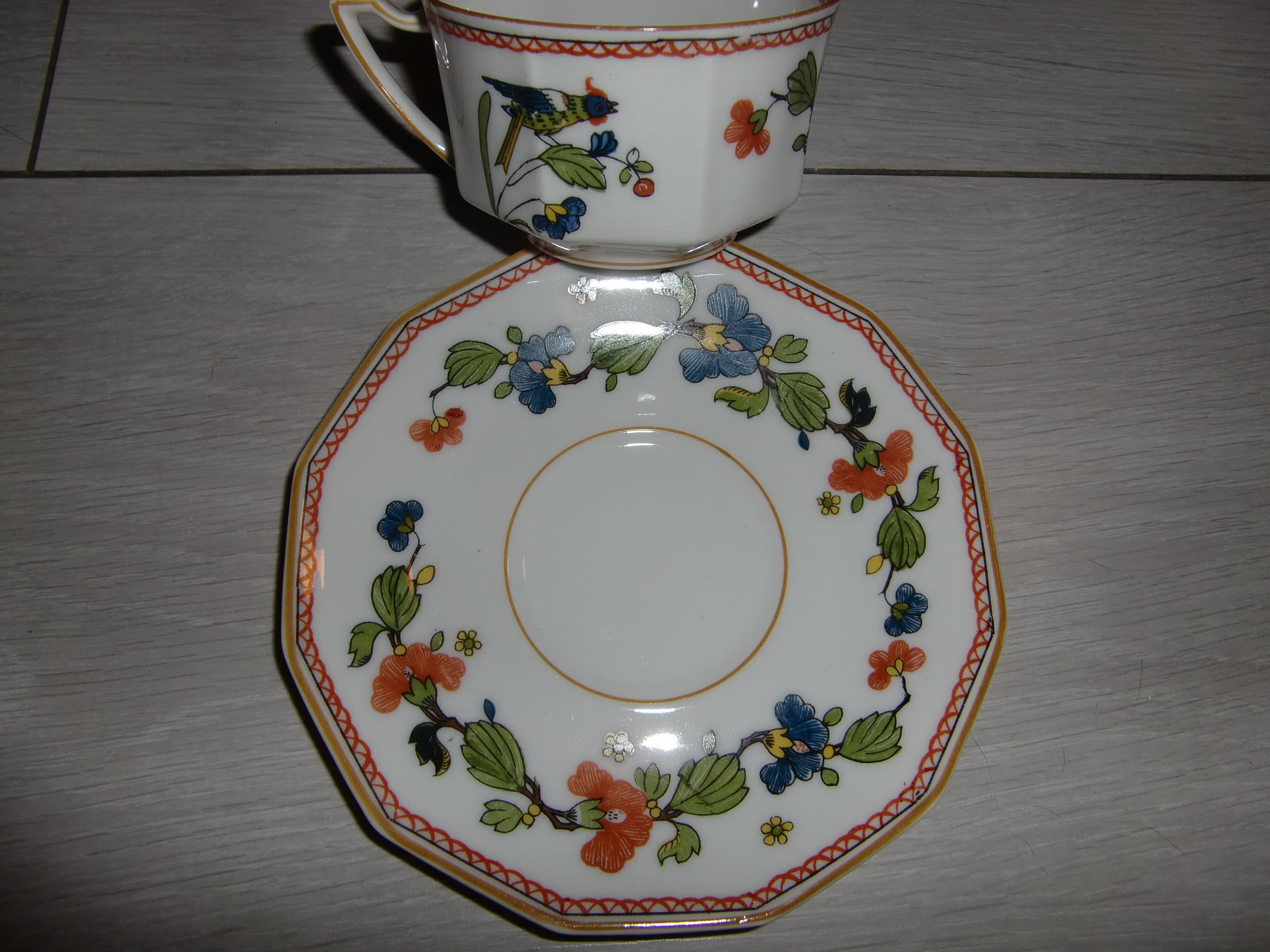 Lot de 6 tasses à café/thé et 12 soucoupes assorties des années 50'