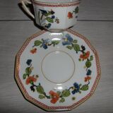 Set of 6 coffee/tea cups and 12 matching saucers from the 50's