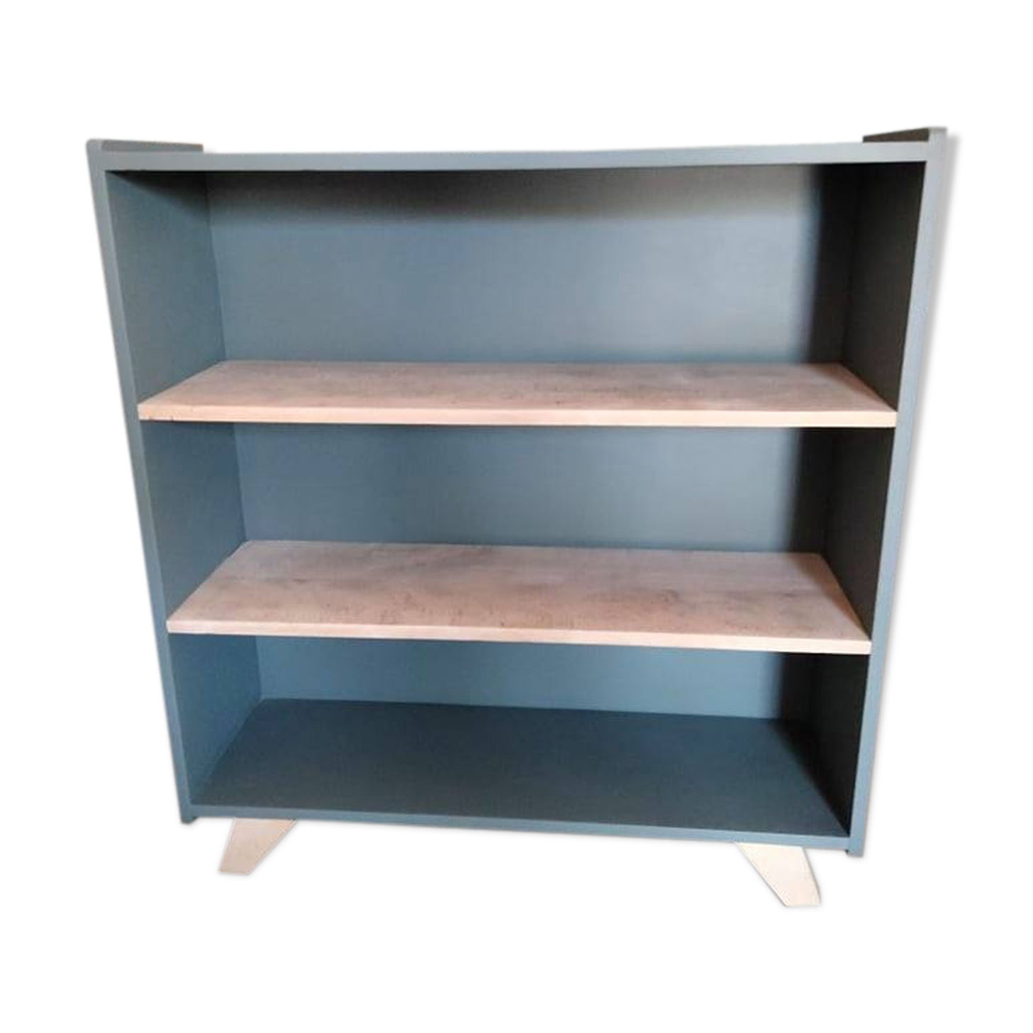 Bibliotheque compass feet