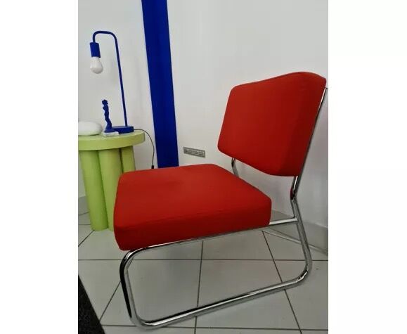 Fauteuil chauffeuse design vintage rouge orangé pied métal 70
